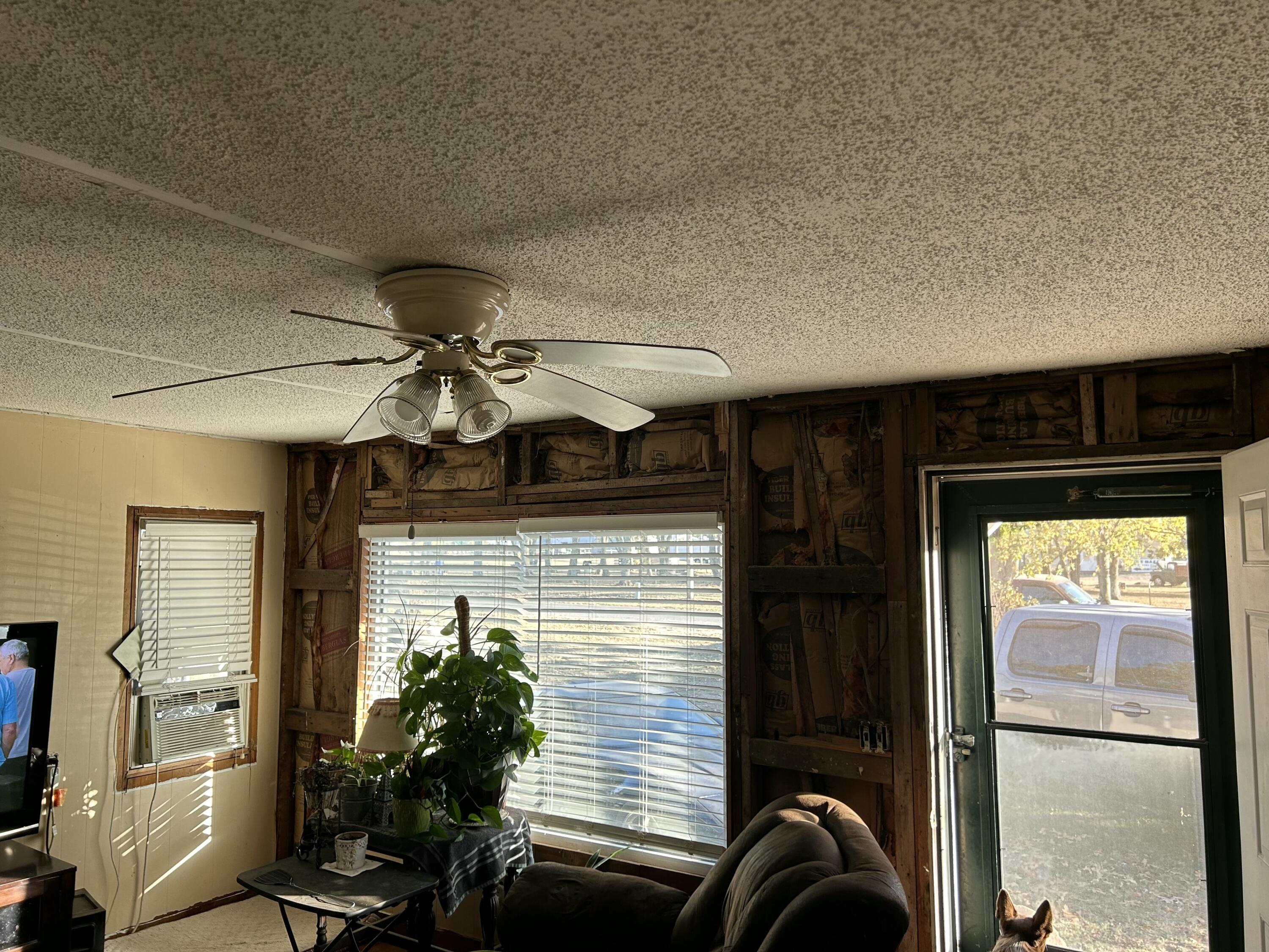 Photo 3 - Residential for sale – 20600  Lawrence 2200   Aurora, MO