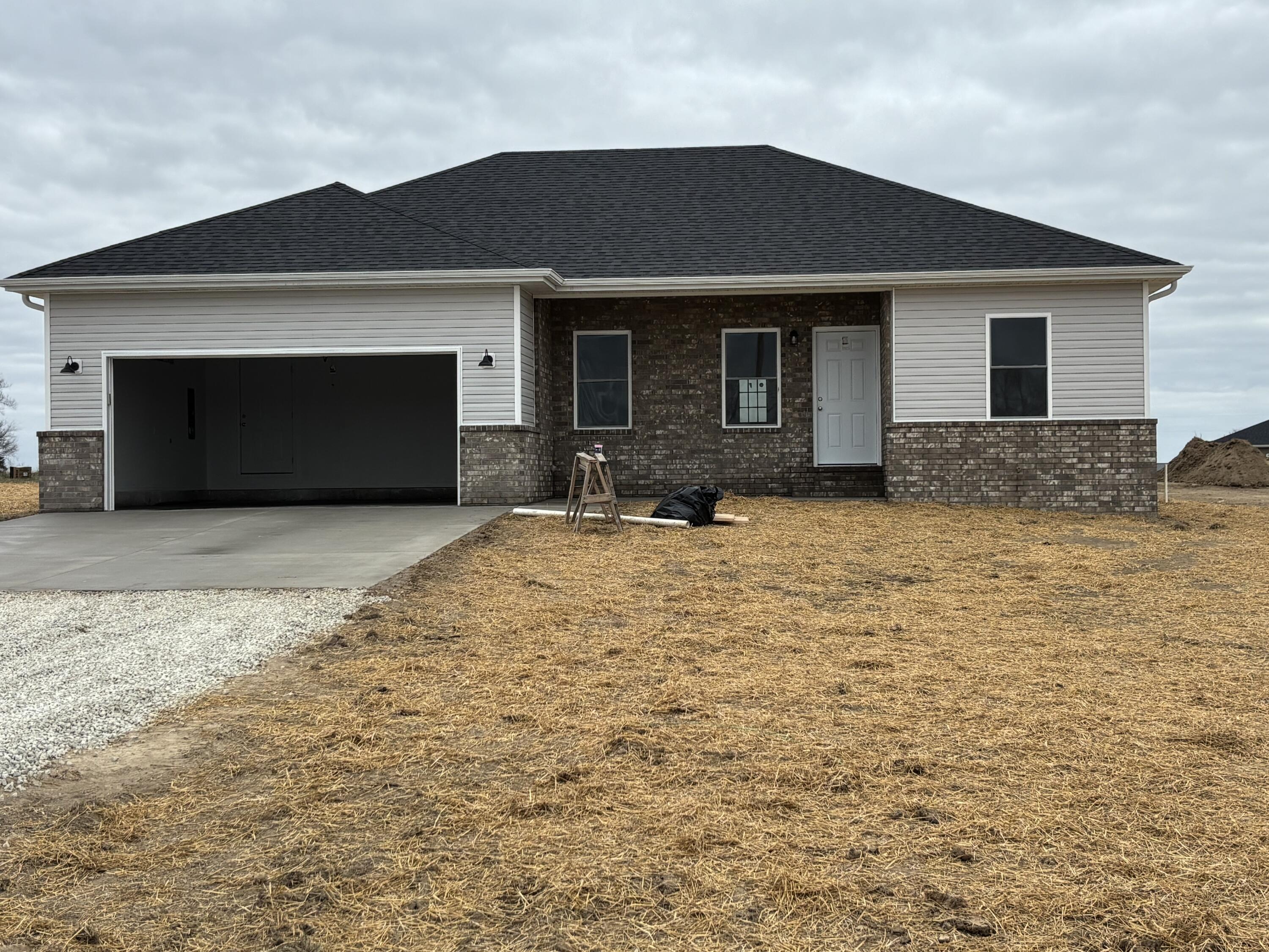 Photo 2 - Residential for sale – 5489 S 250th   Buffalo, MO