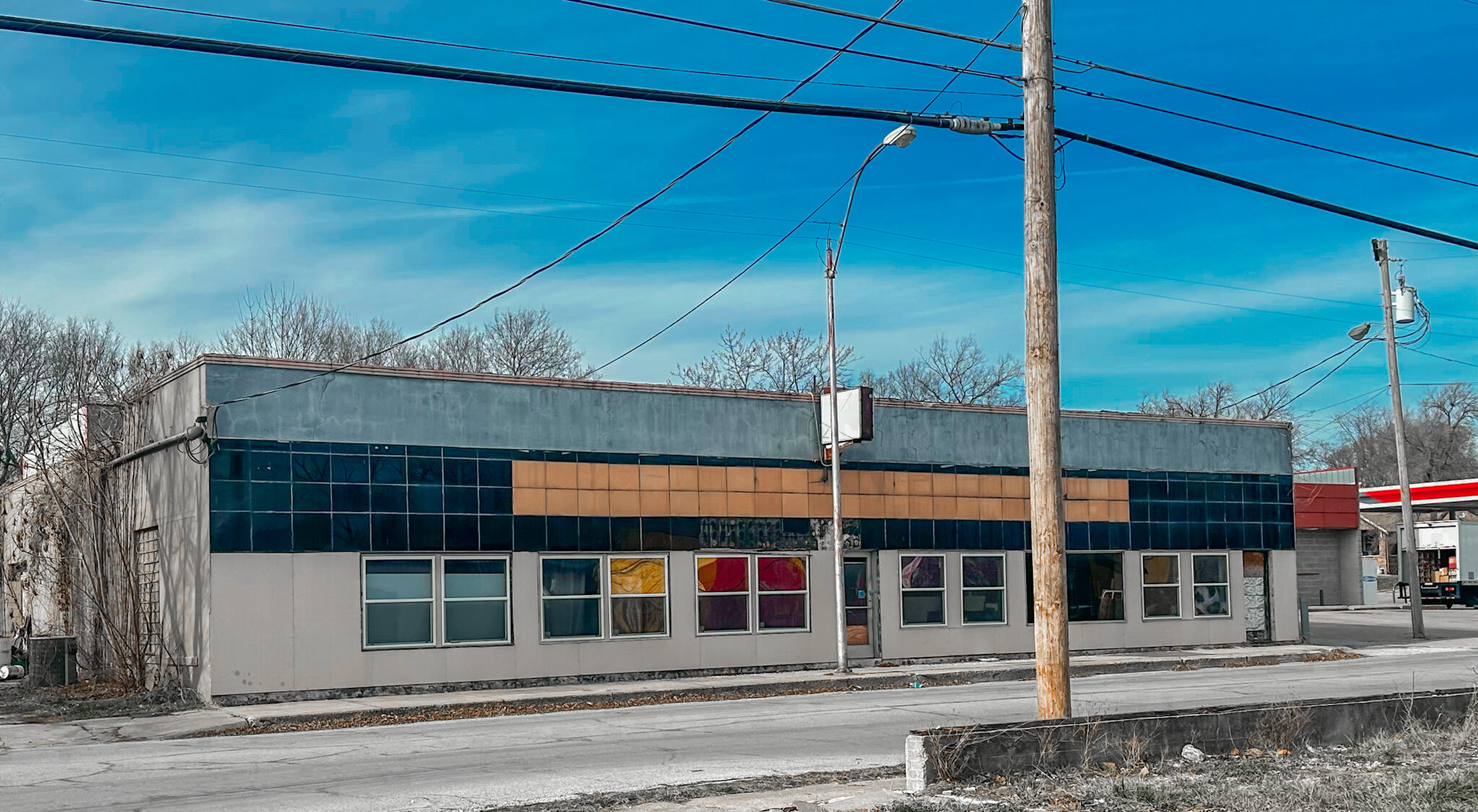 Photo 5 - Commercial Sale for sale – 308 N College Street  Neosho, MO