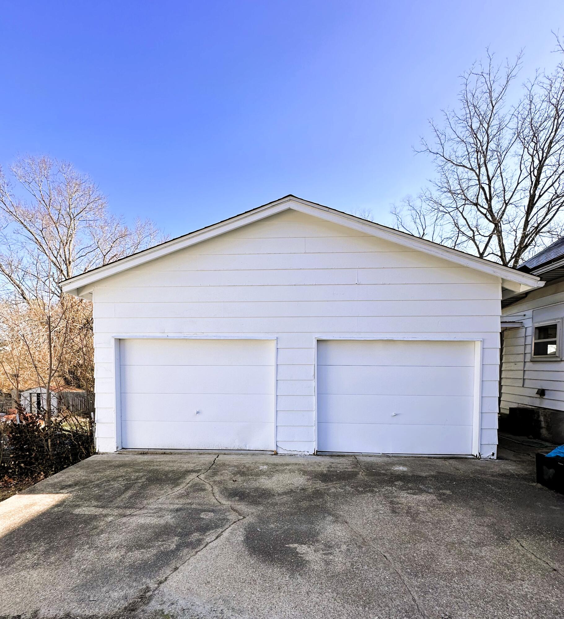 Photo 4 - Residential for sale – 401 N Pine Street  Mountain View, MO