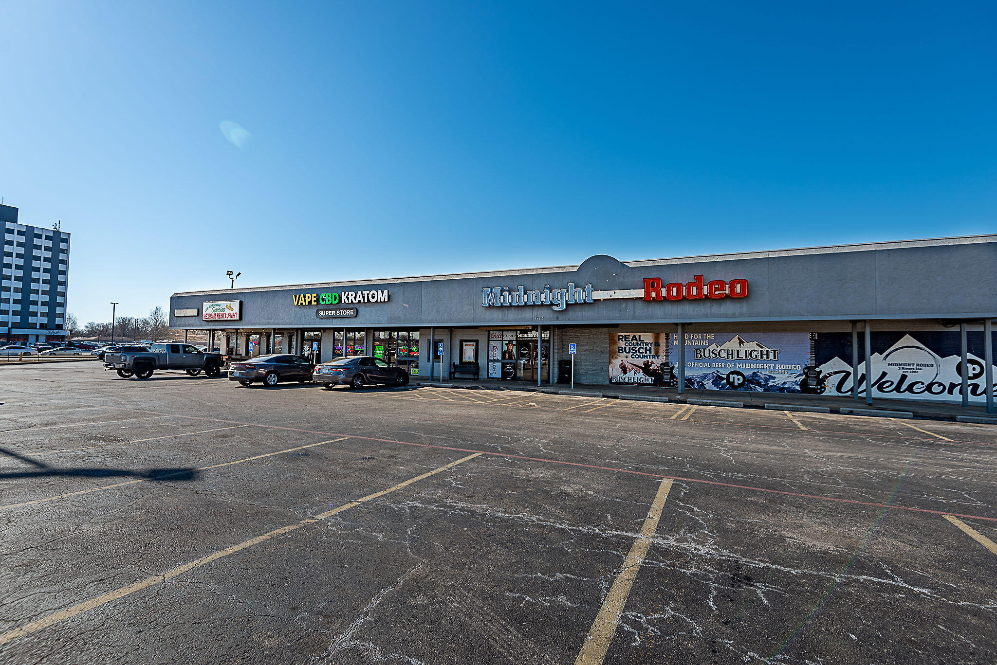 Photo 3 - Commercial Lease for sale – 1773 S Glenstone Avenue  Springfield, MO