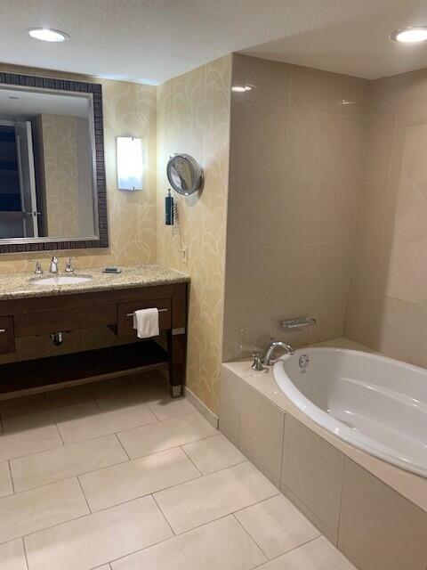 Photo 11 - Residential for sale – 200 S Sycamore Street  Branson, MO