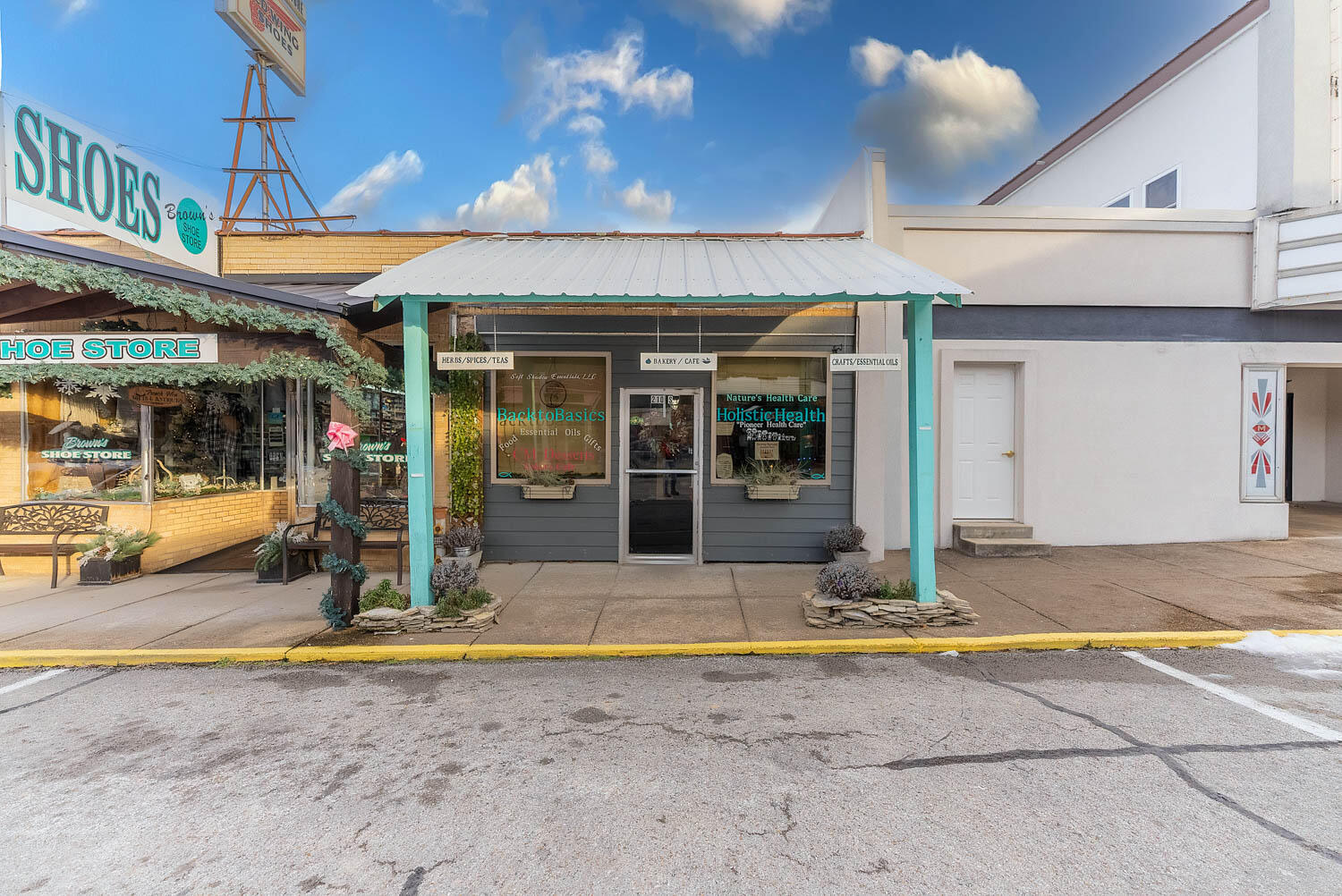 Commercial Sale for sale – 210 S Grand Avenue  Houston, MO