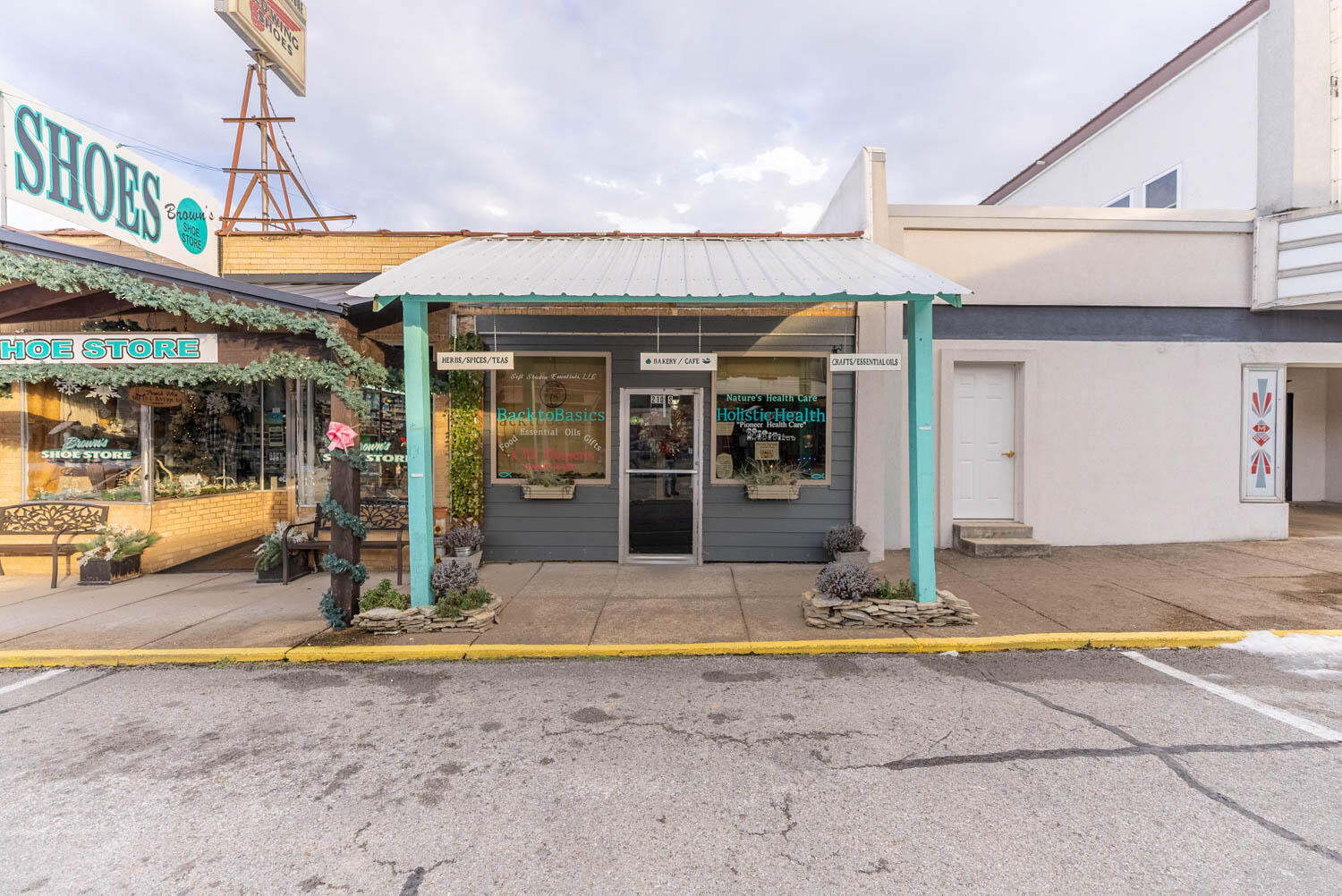 Photo 10 - Commercial Sale for sale – 210 S Grand Avenue  Houston, MO