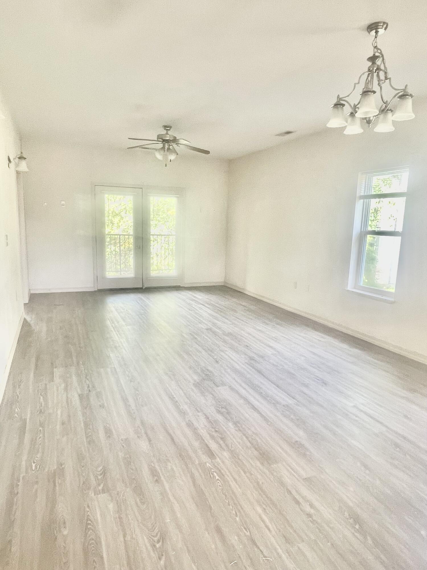 Photo 8 - Commercial Sale for sale – 114  Oxford Drive   Branson, MO