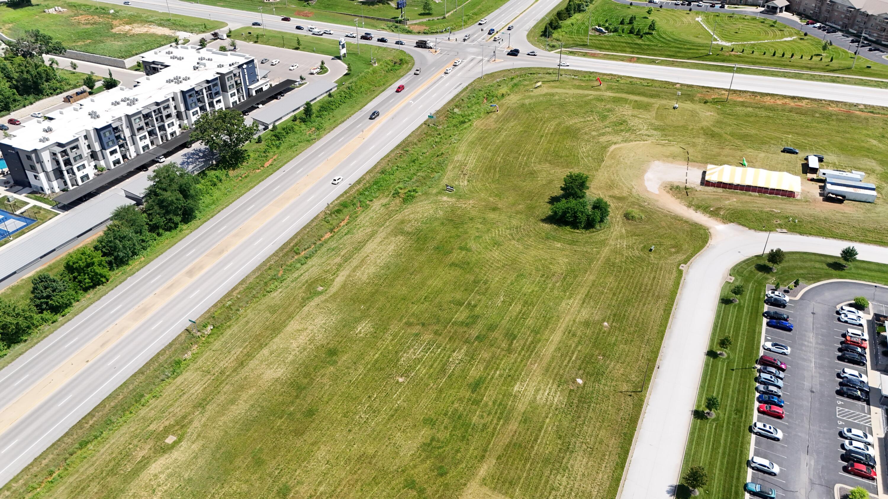 Photo 3 - Commercial Sale for sale – 4100  Wilson Creek Marketplace Road  Battlefield, MO