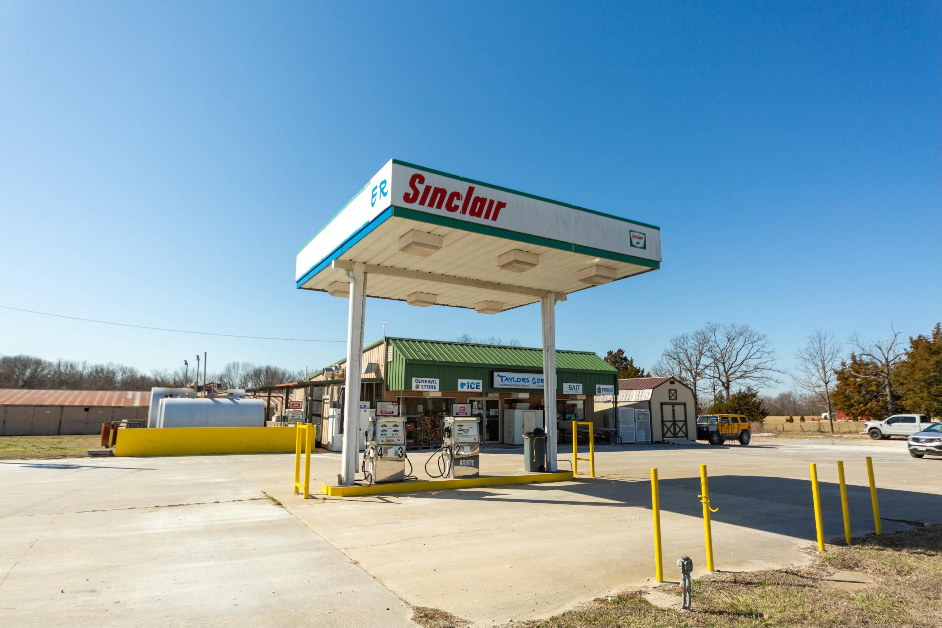 Commercial Sale for sale – 784 E State Highway 215   Dadeville, MO