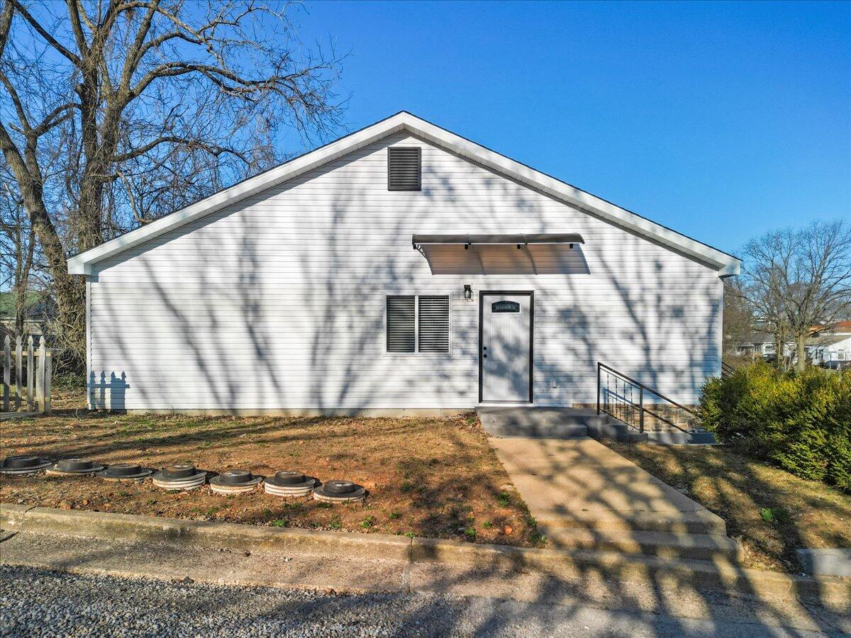 Photo 2 - Commercial Sale for sale – 515  Nebraska Avenue  West Plains, MO
