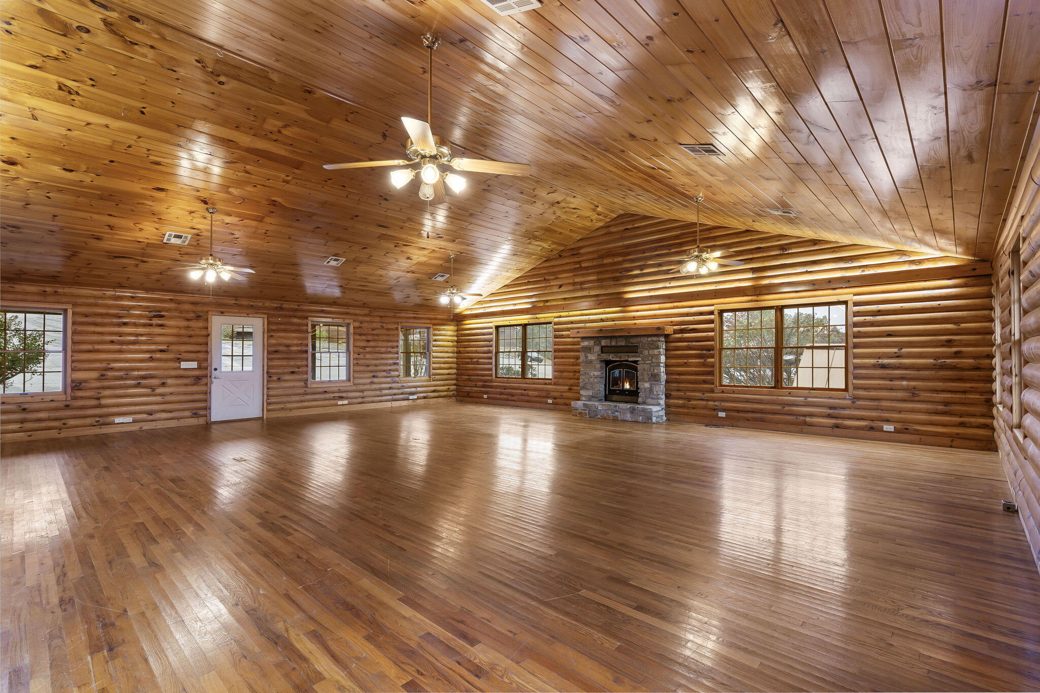 Photo 7 - Commercial Sale for sale – 25348  State Hwy 39   Shell Knob, MO
