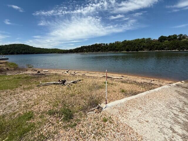 Photo 8 - Land for sale – Lot 9  Country Music Ln   Galena, MO
