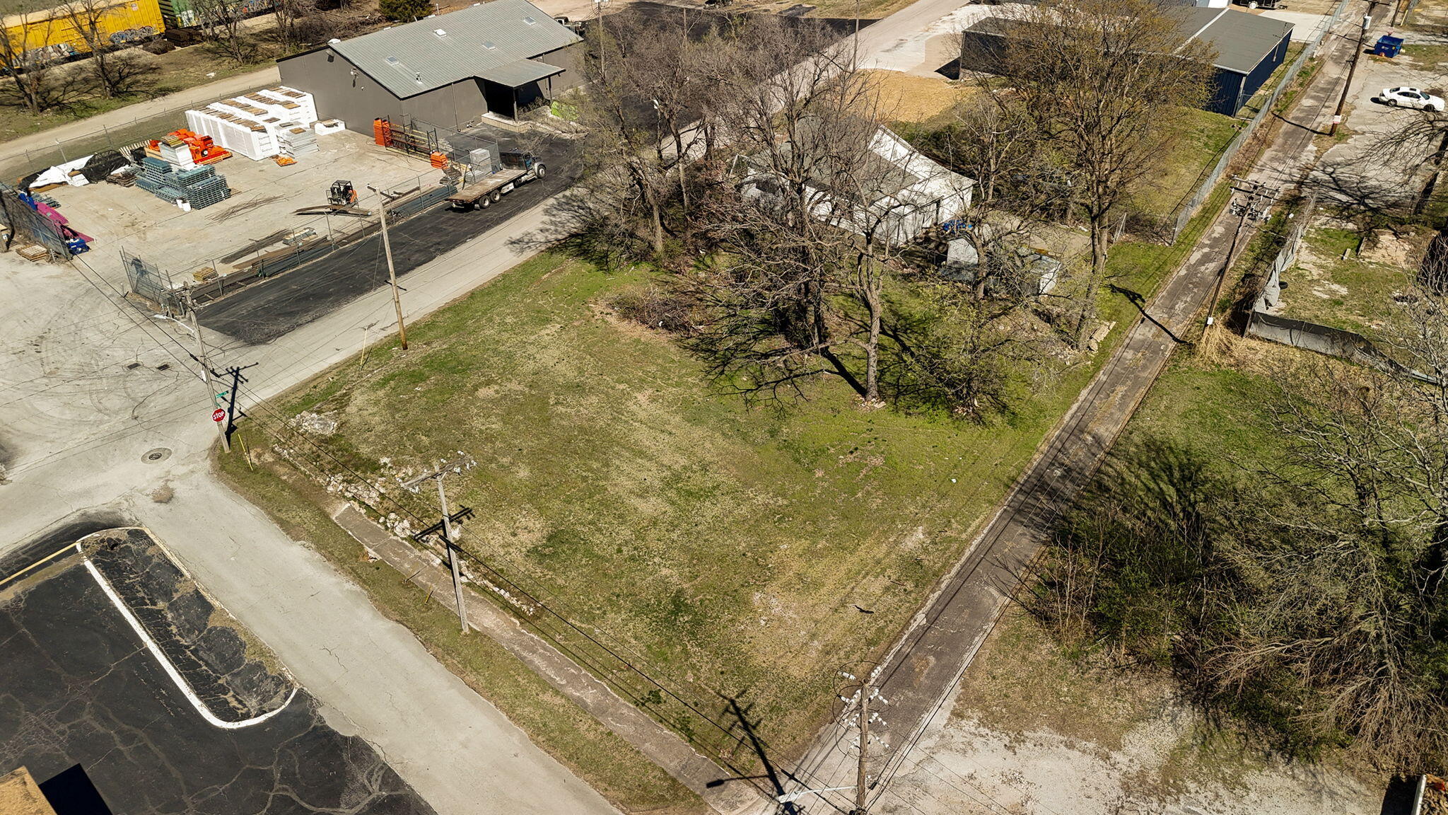 Photo 4 - Land for sale – 222 N 8th Avenue  Springfield, MO