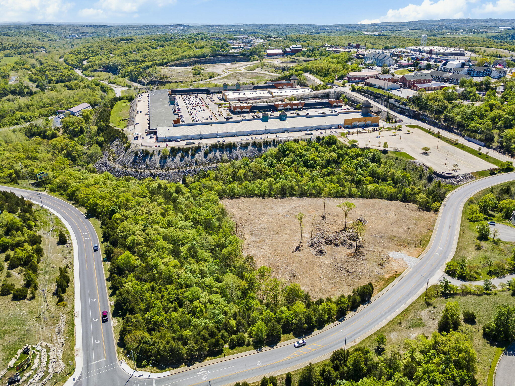 Photo 8 - Commercial Sale for sale – 300 N Wildwood Drive  Branson, MO