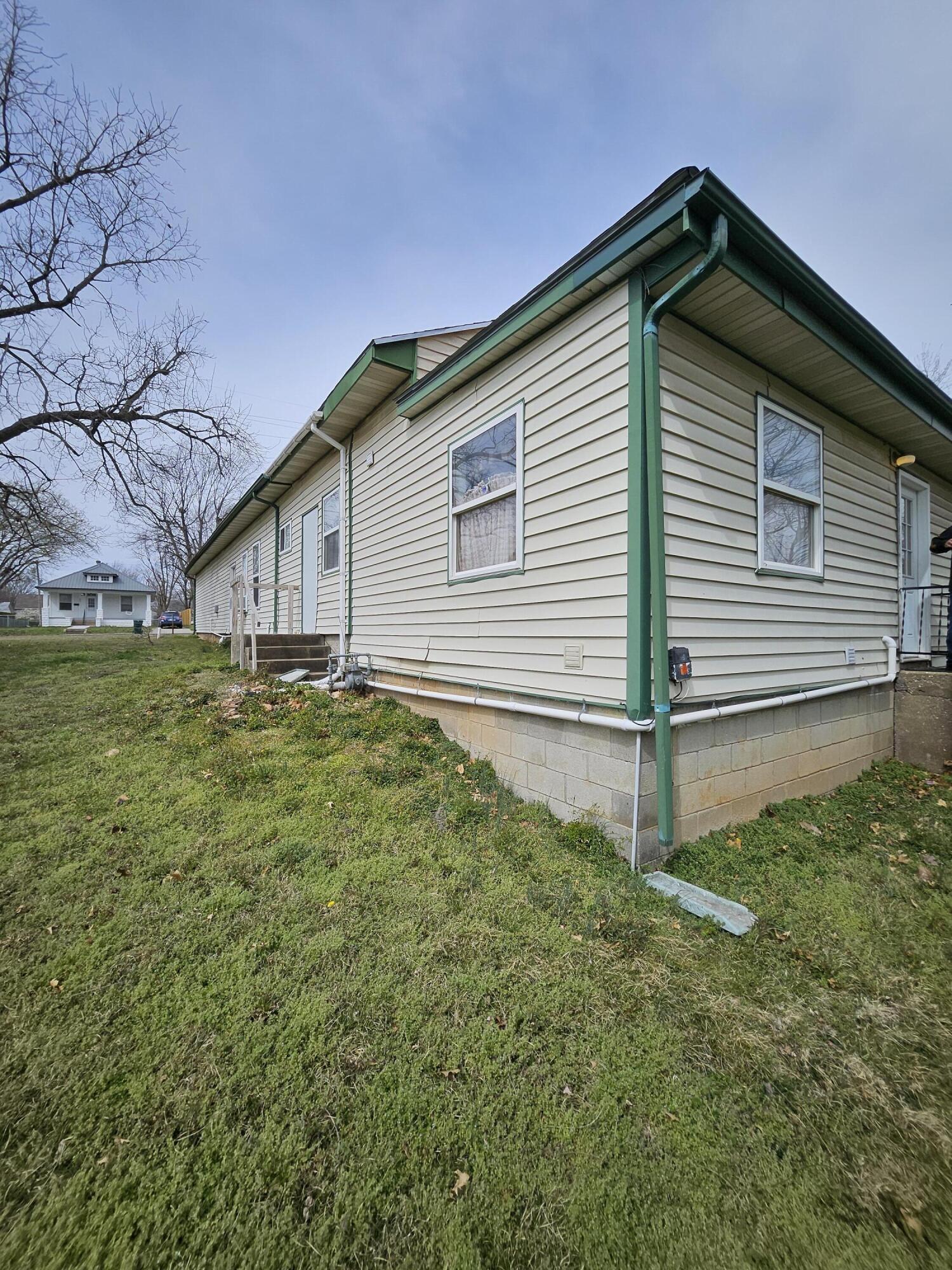 Photo 25 - Residential Income for sale – 505  9th   Monett, MO