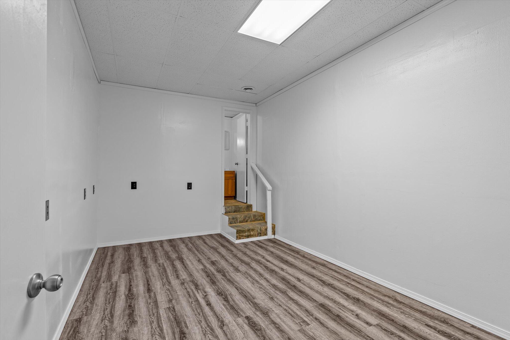Photo 10 - Commercial Lease for sale – 106 E Commercial Street  Mansfield, MO