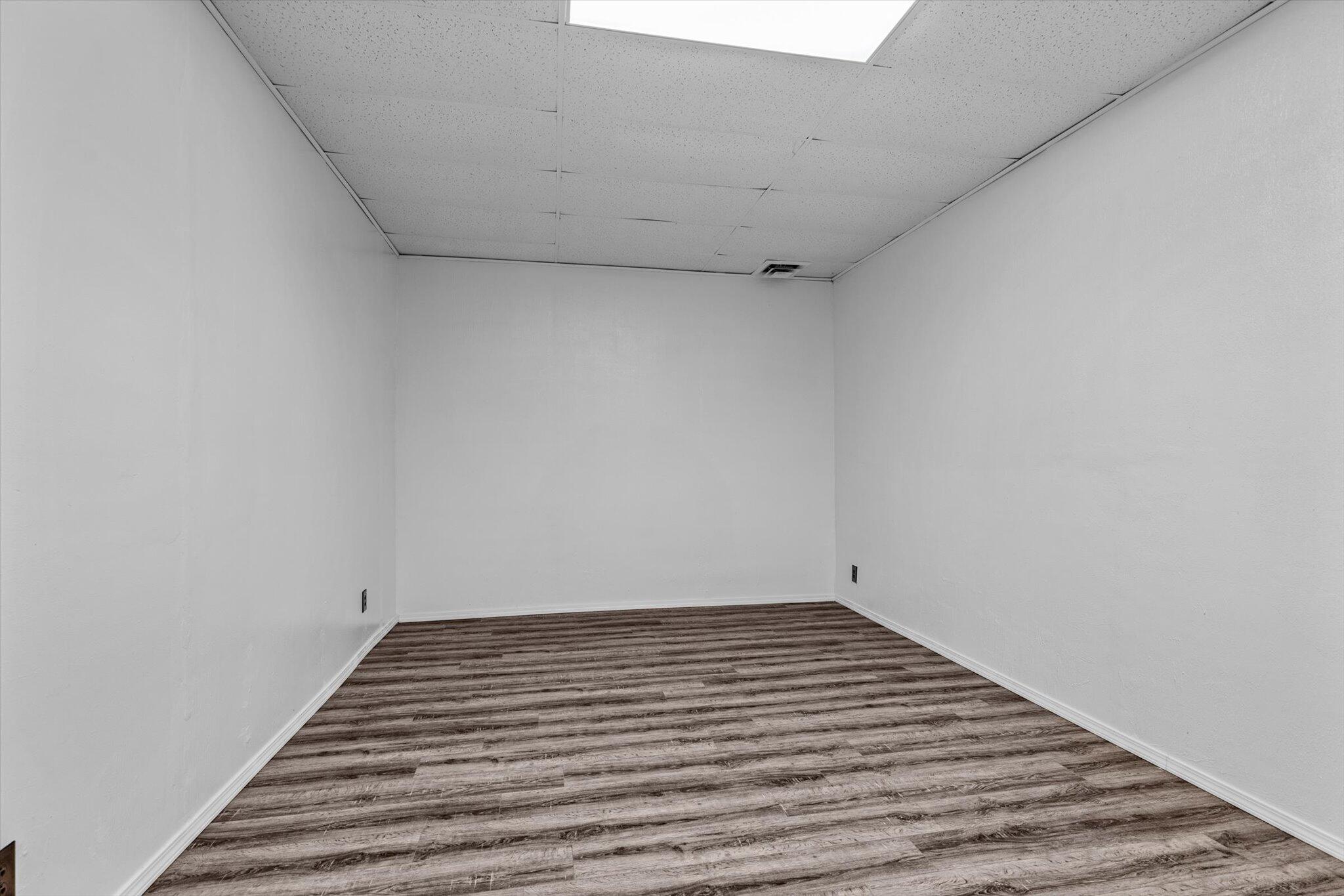 Photo 8 - Commercial Lease for sale – 106 E Commercial Street  Mansfield, MO