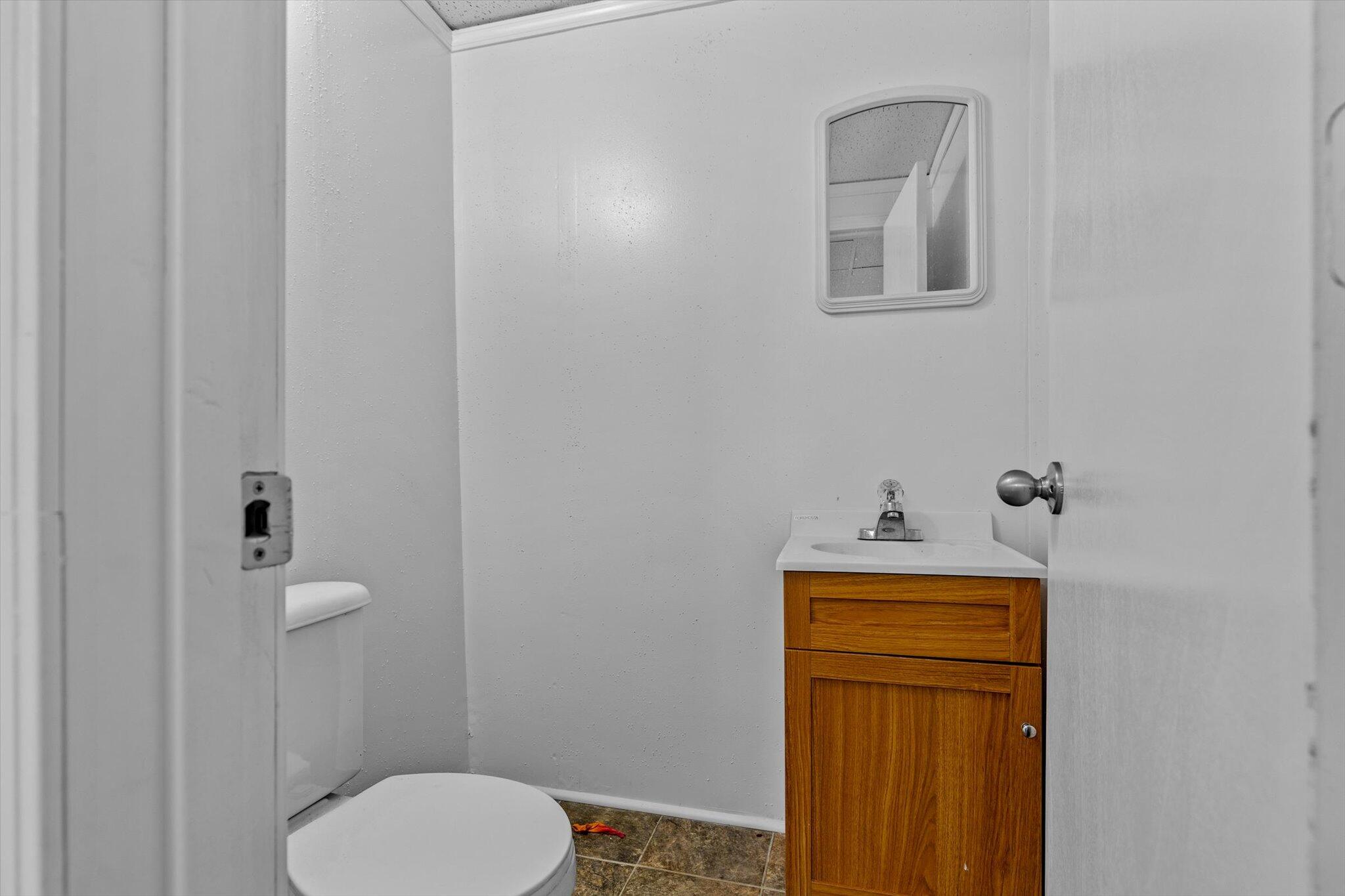 Photo 11 - Commercial Lease for sale – 106 E Commercial Street  Mansfield, MO