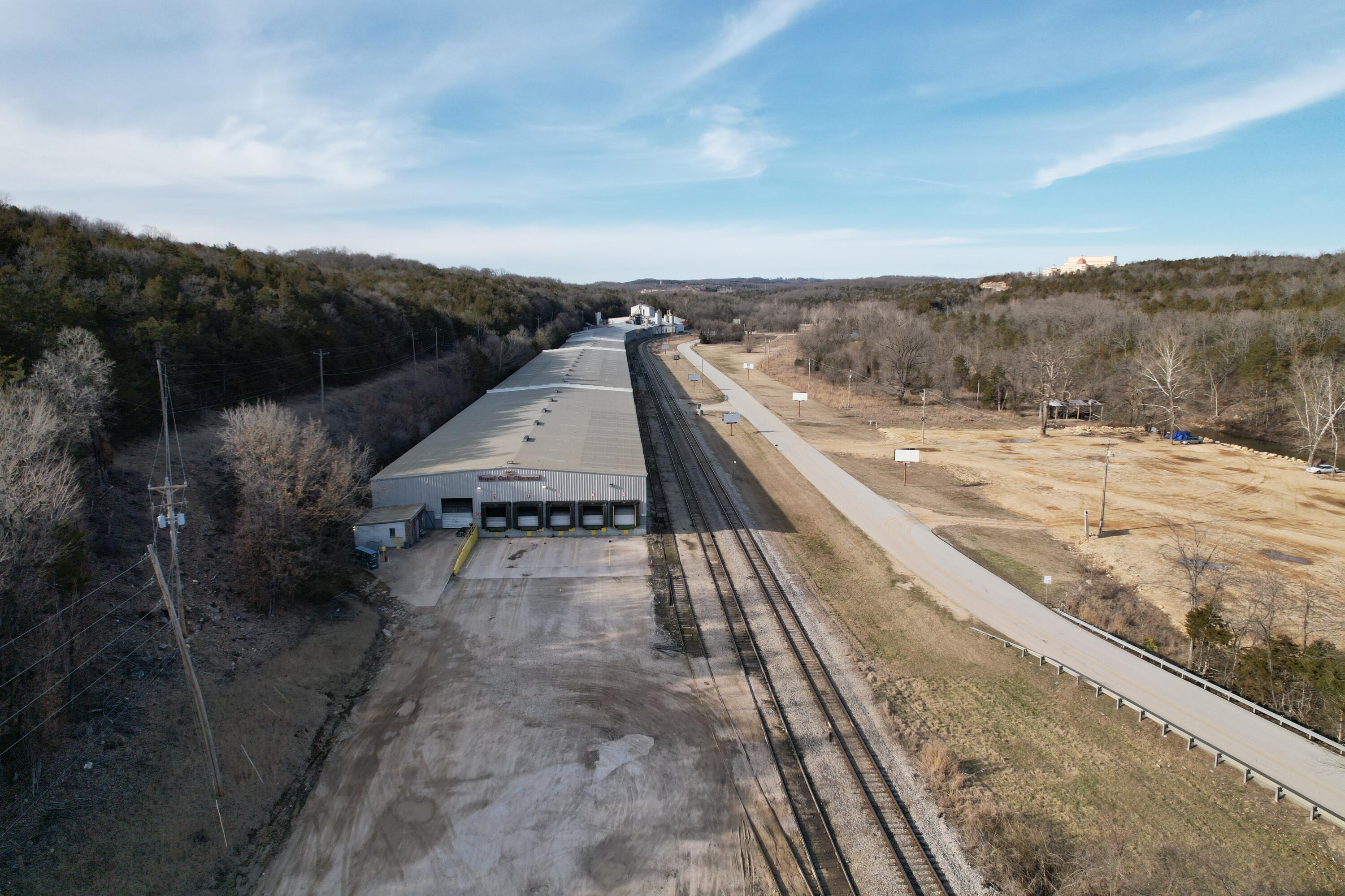 Photo 4 - Commercial Sale for sale – 150  Royal Oak Drive  Branson, MO