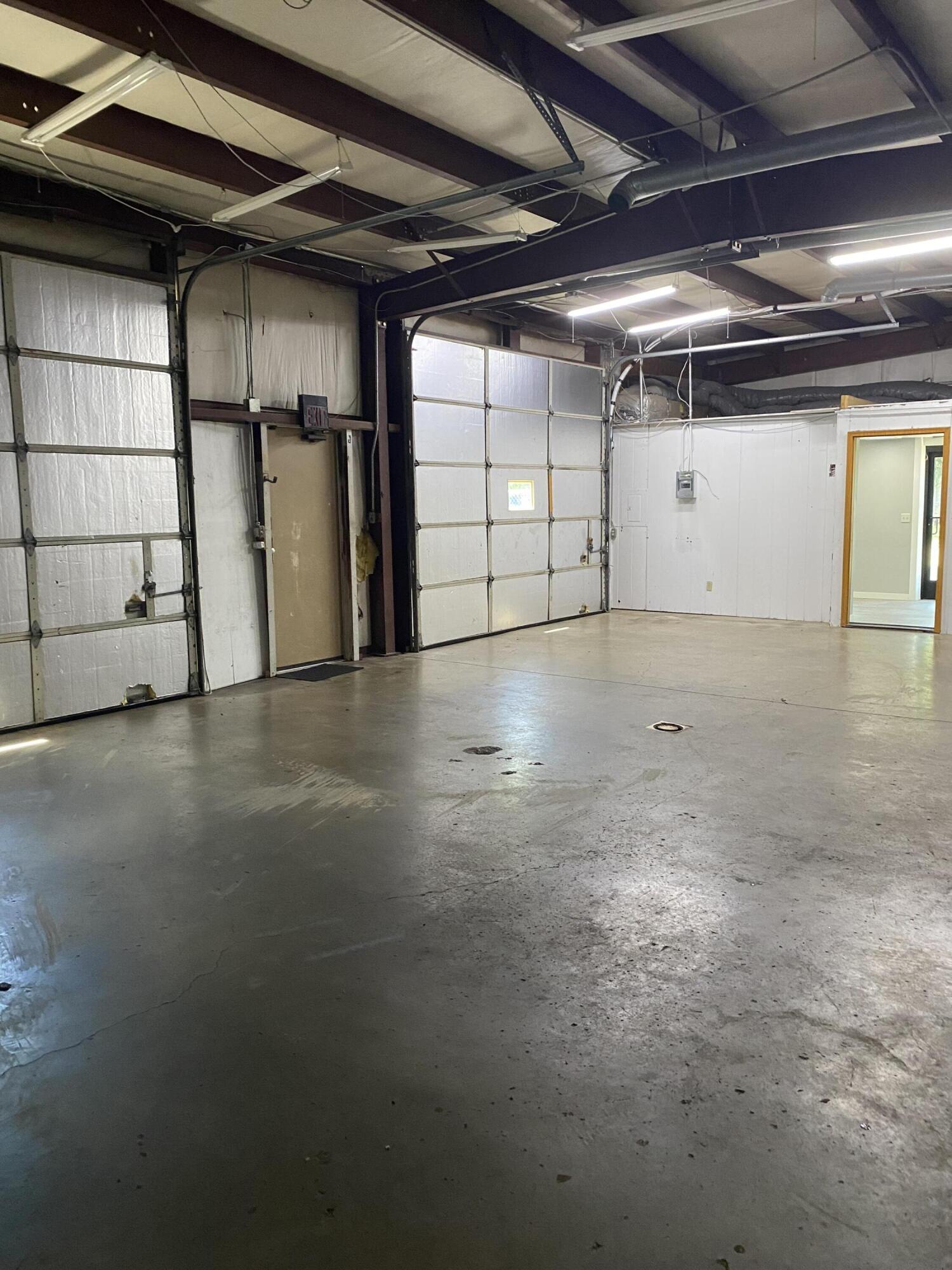 Photo 6 - Commercial Sale for sale – 1816 S Franklin Avenue  Springfield, MO