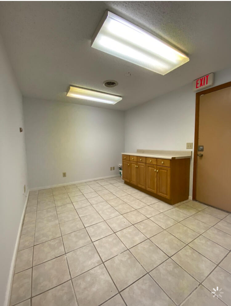 Photo 24 - Commercial Sale for sale – 1816 S Franklin Avenue  Springfield, MO