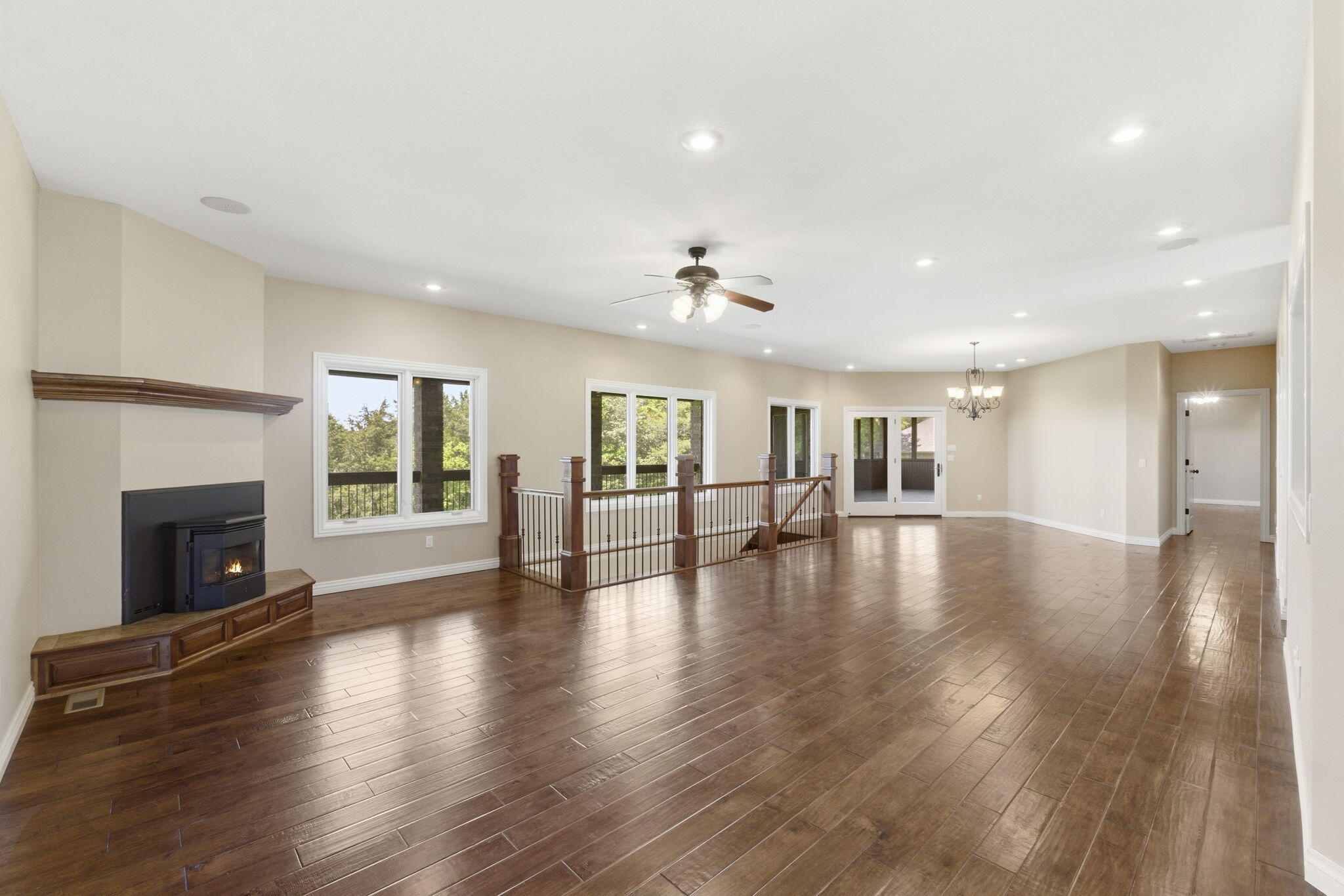 Photo 7 - Residential for sale – 181  Merlot Road  Lampe, MO