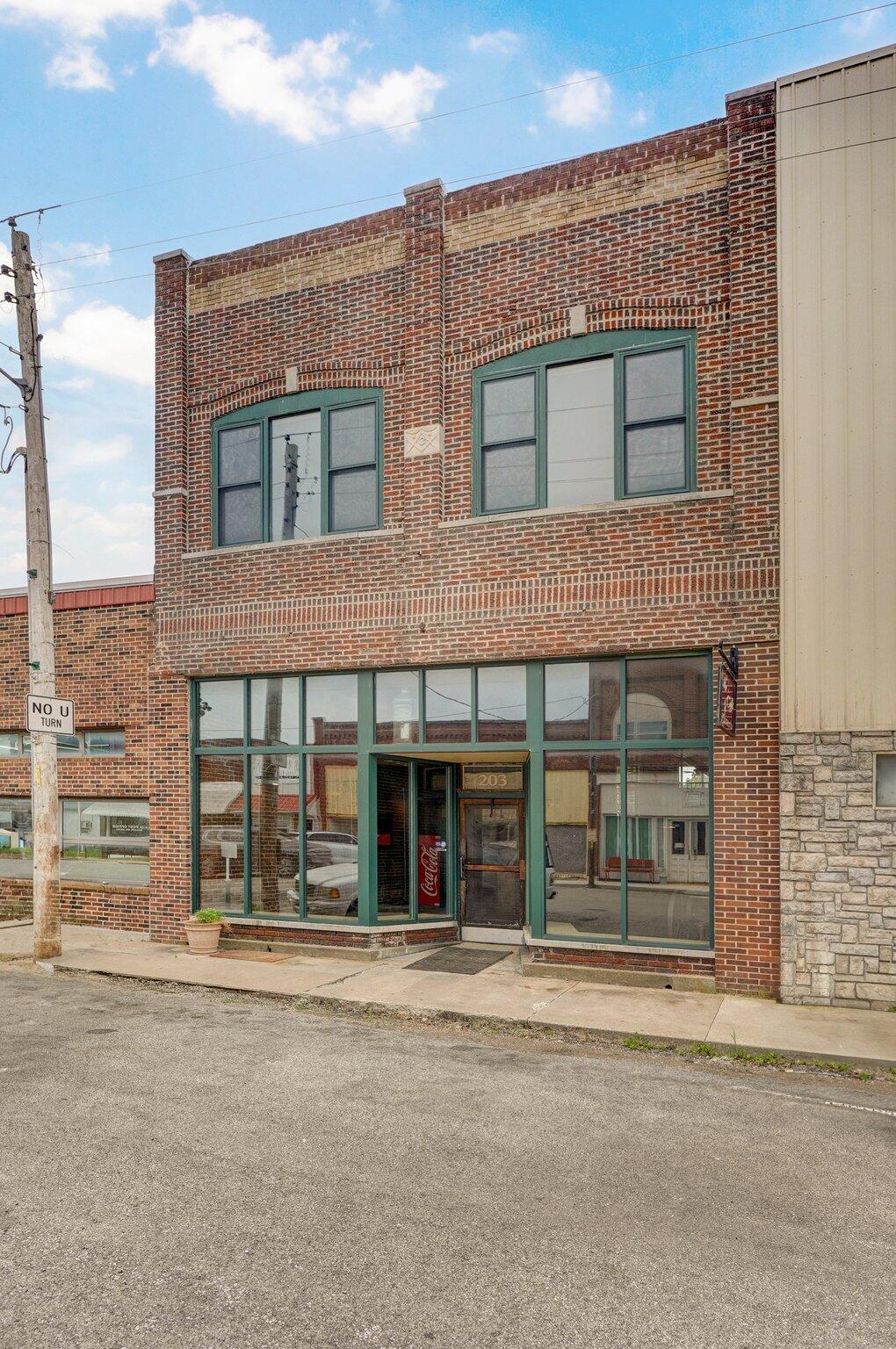 Commercial Sale for sale – 203 E Main Street  Miller, MO