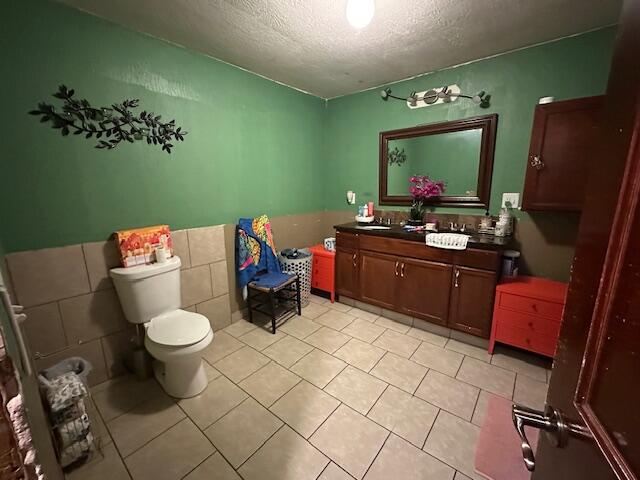 Photo 17 - Residential for sale – 3200  Driftwood Road  Merriam Woods, MO