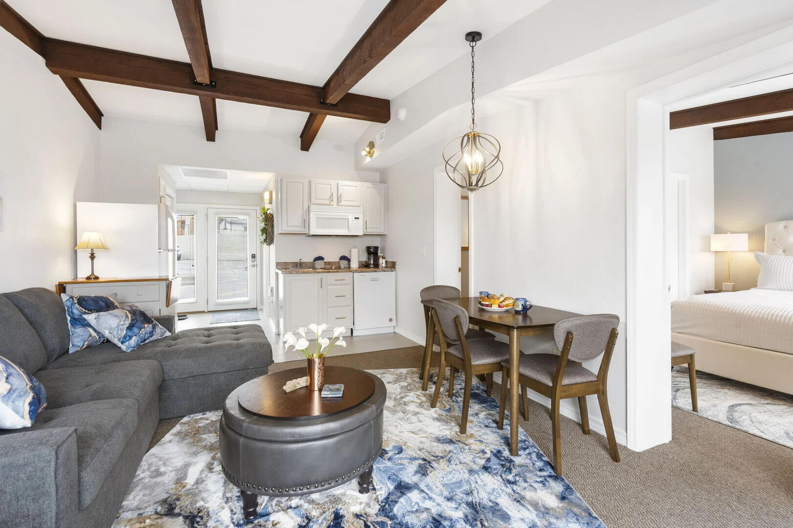Photo 4 - Residential for sale – 100  Getaway Circle  Kimberling City, MO