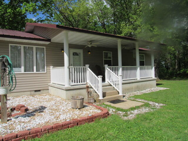 Photo 2 - Residential for sale – 7210  Newkirk Road  Mountain Grove, MO