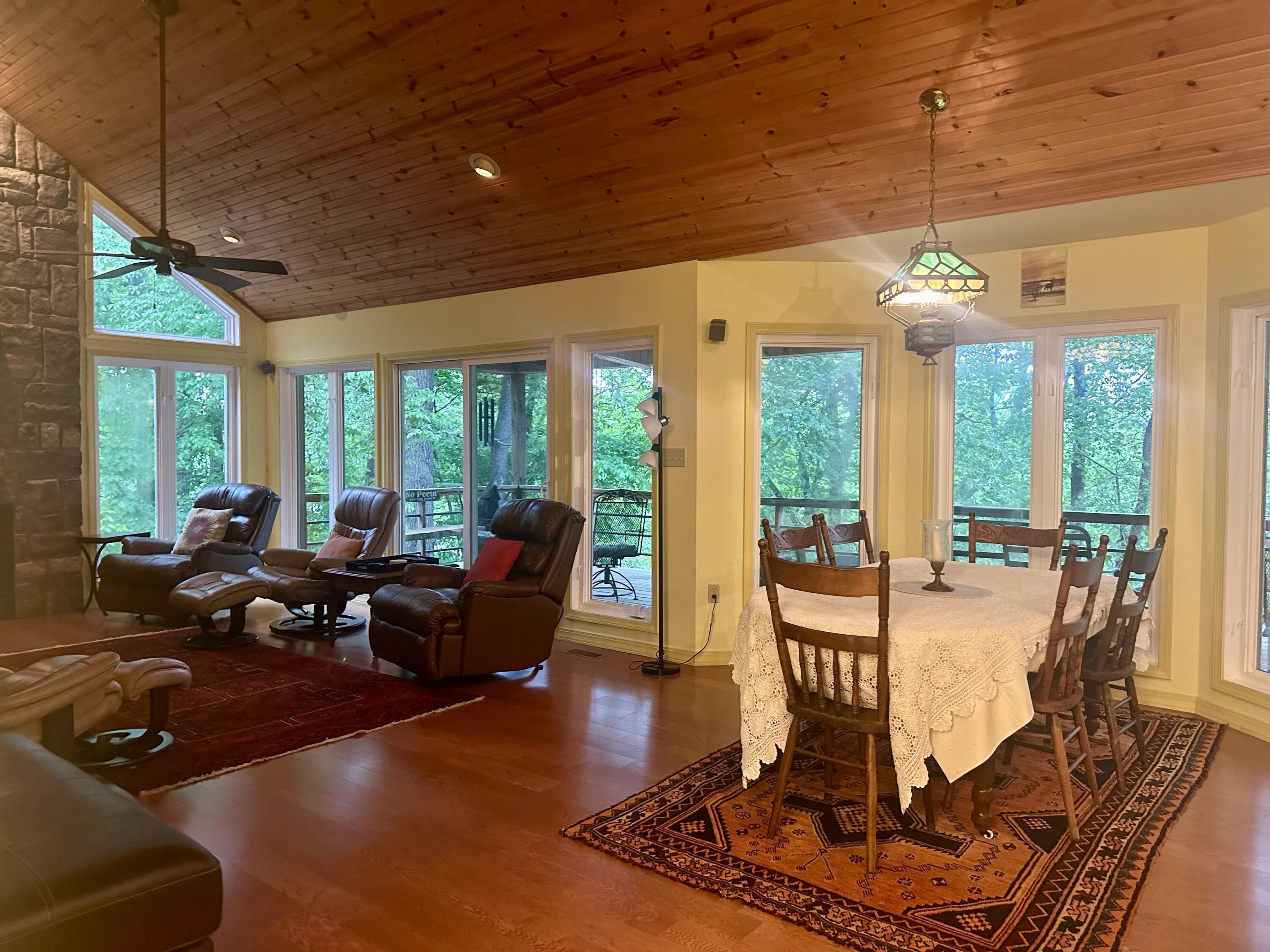 Photo 8 - Residential for sale – 136  Riverview Drive  Mammoth Spring, AR