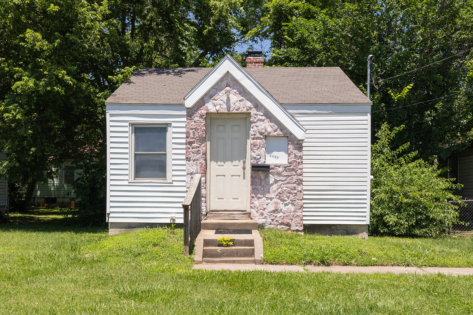 Photo 3 - Residential Income for sale – 1701-1709 E Chestnut Street  Springfield, MO