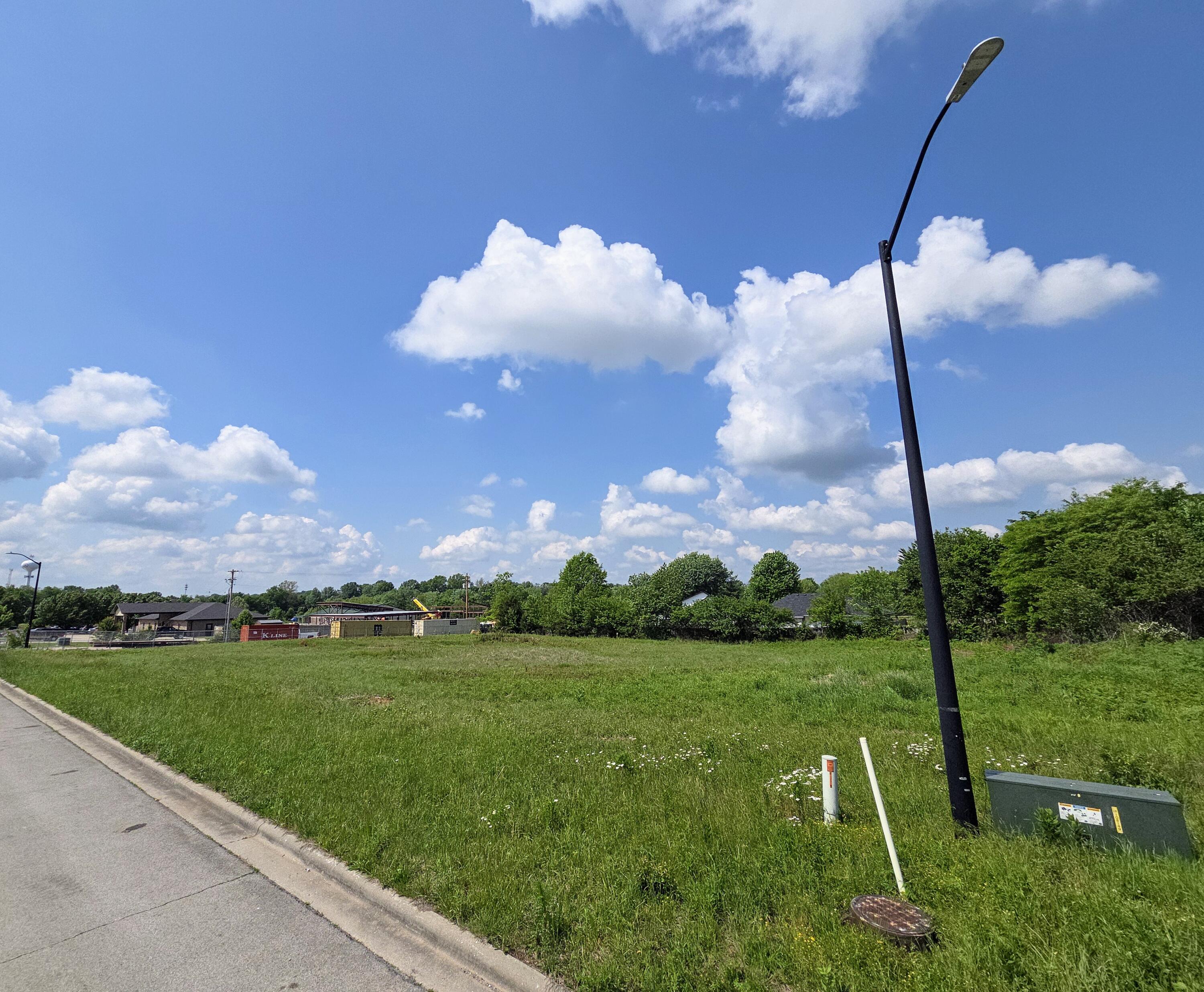 Land for sale – 1015 N Lindsey Avenue Republic, MO