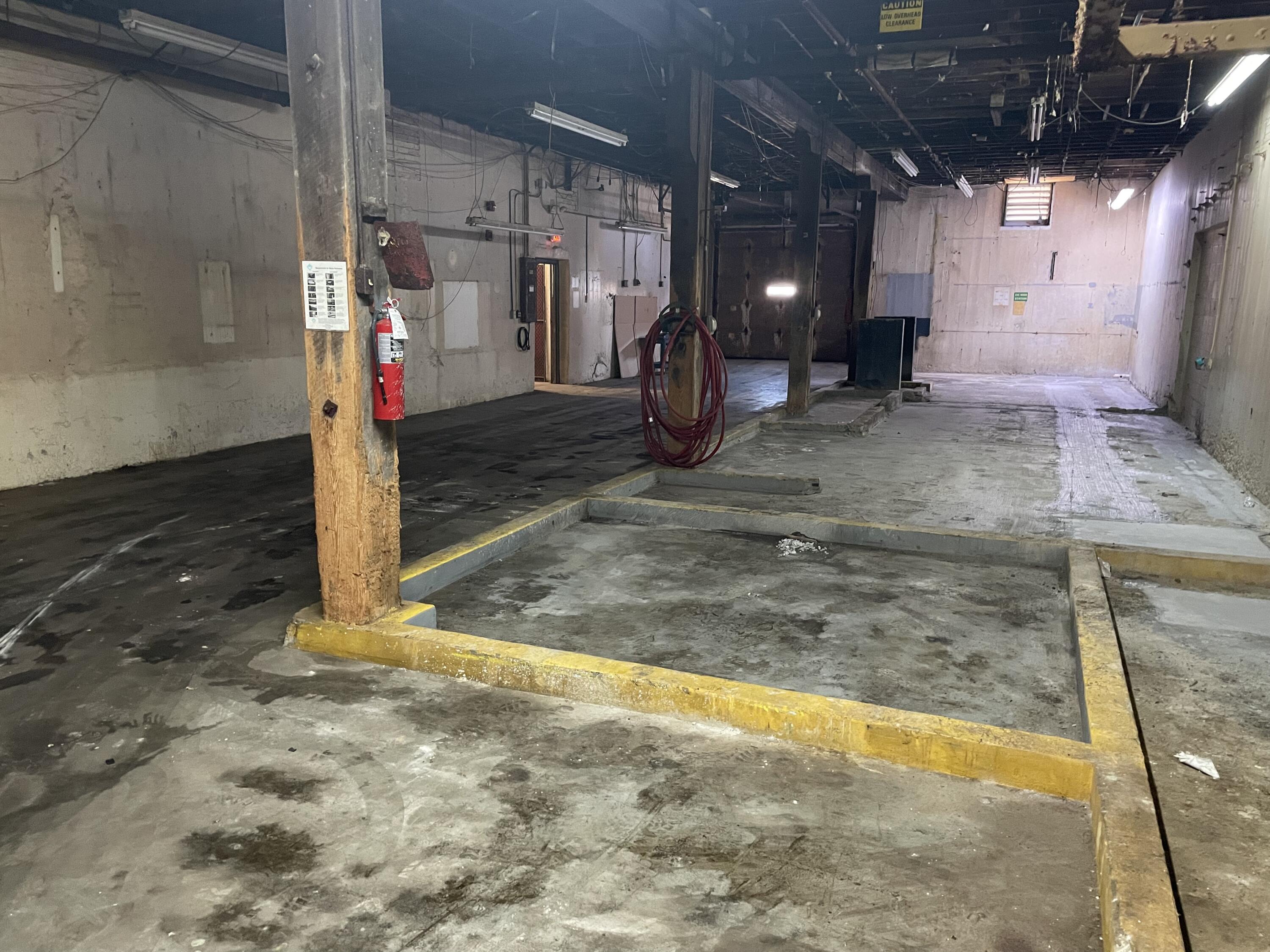 Photo 4 - Commercial Sale for sale – 423 N Campbell Avenue  Springfield, MO