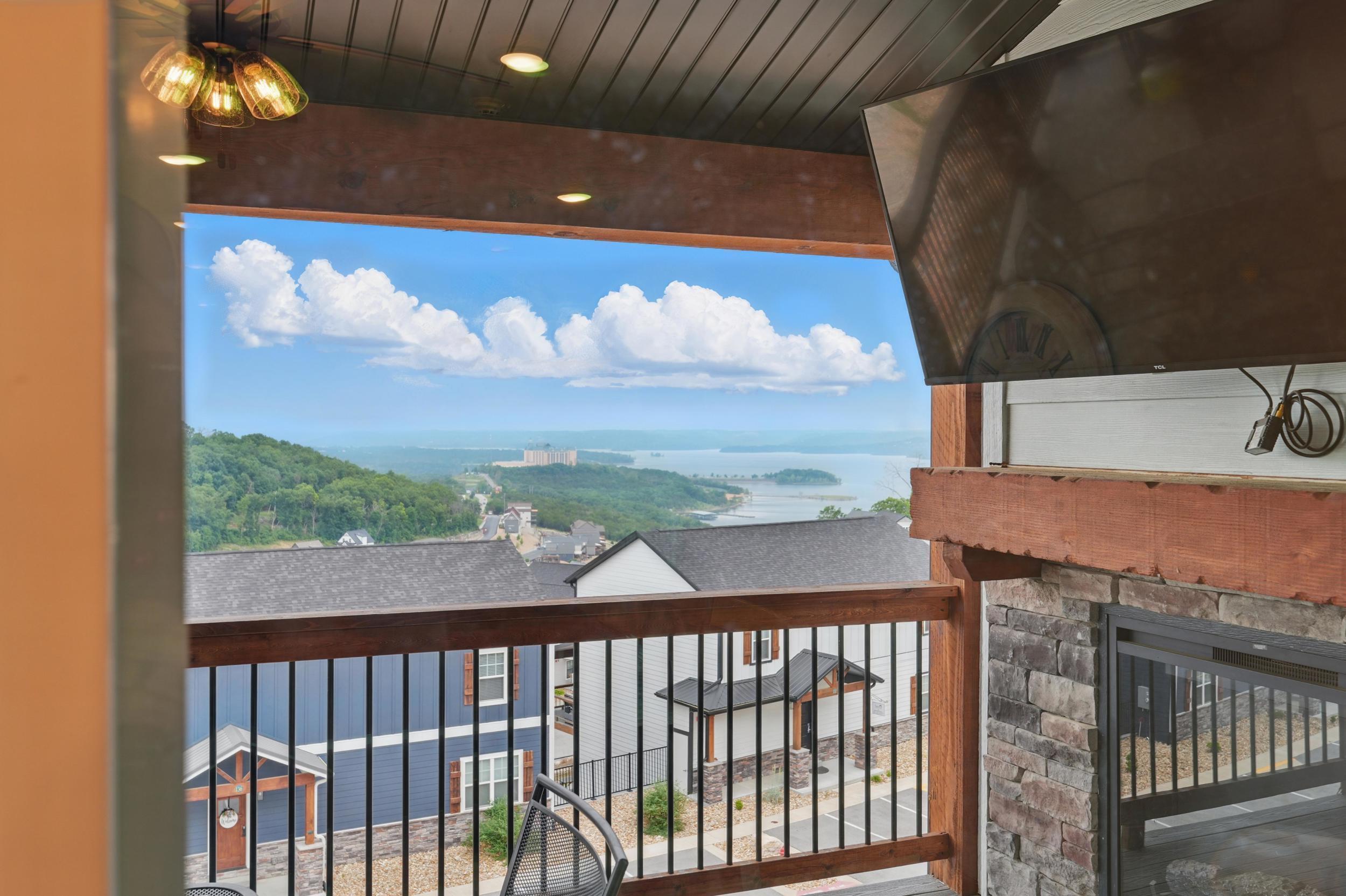 Photo 20 - Residential for sale – 232  Chateau Mountain Hilltop Way   Branson, MO
