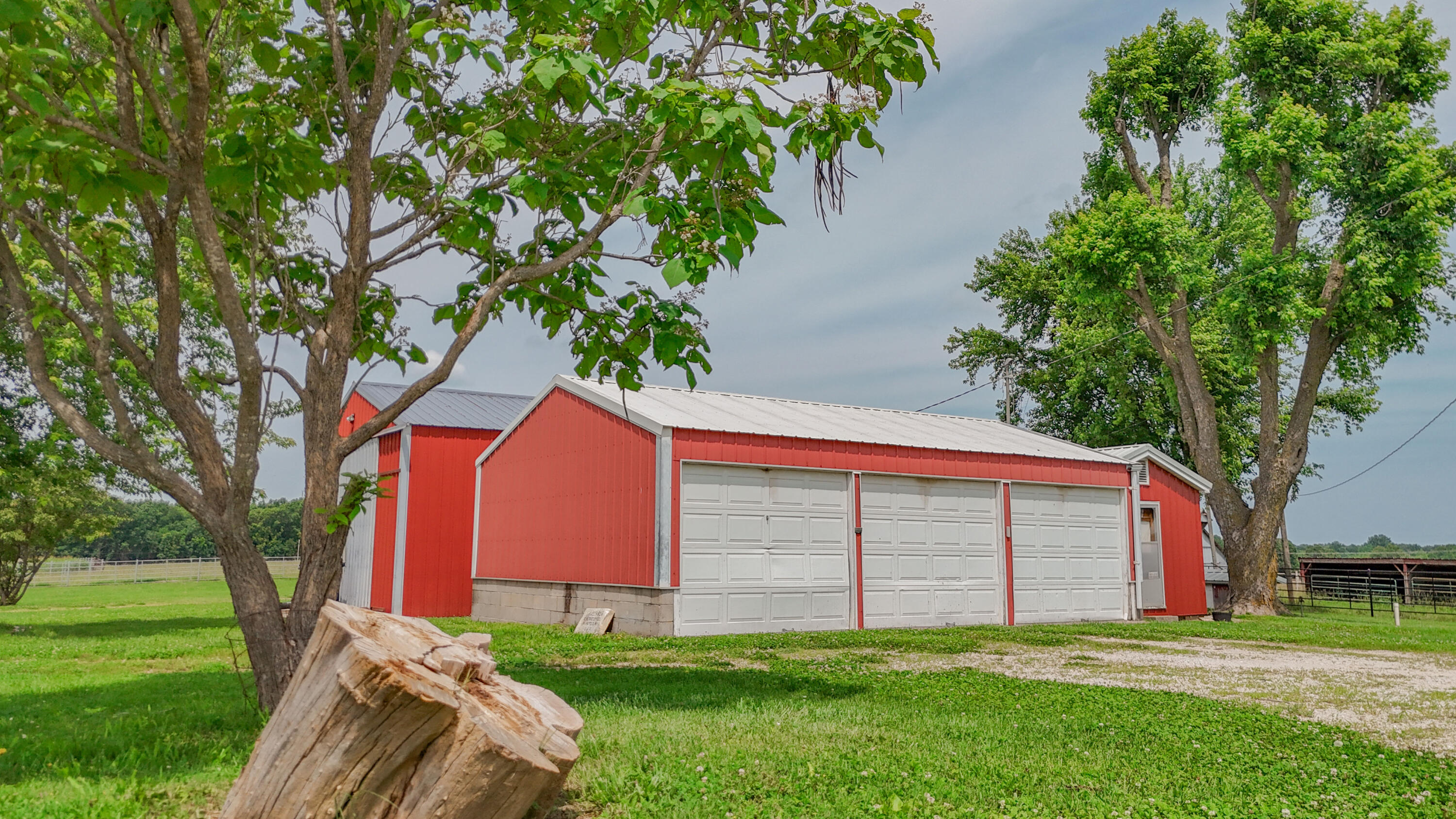 Photo 7 - Farm for sale – 9661 E 1070   Stockton, MO