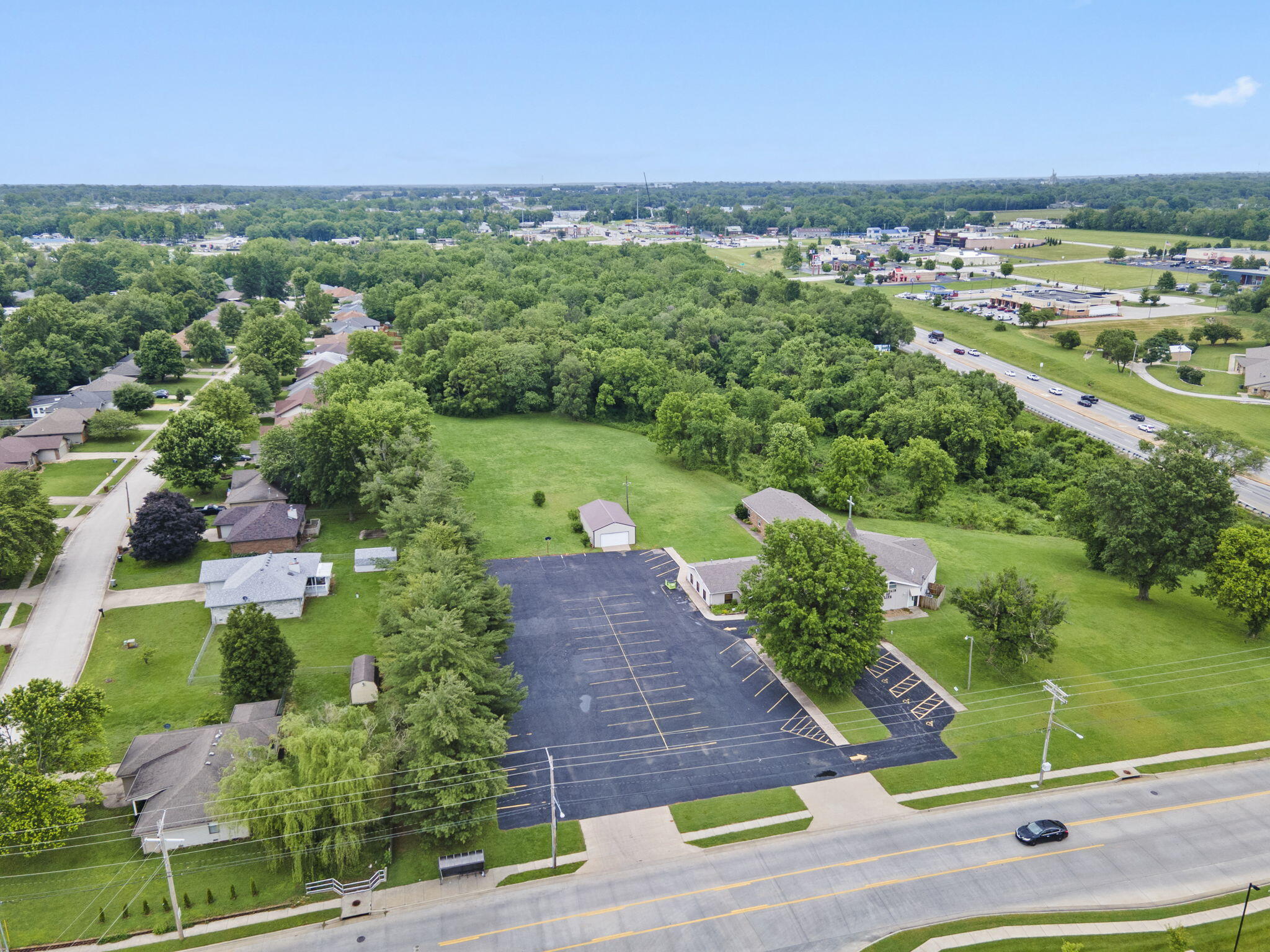Photo 5 - Commercial Sale for sale – 321 S West Bypass   Springfield, MO