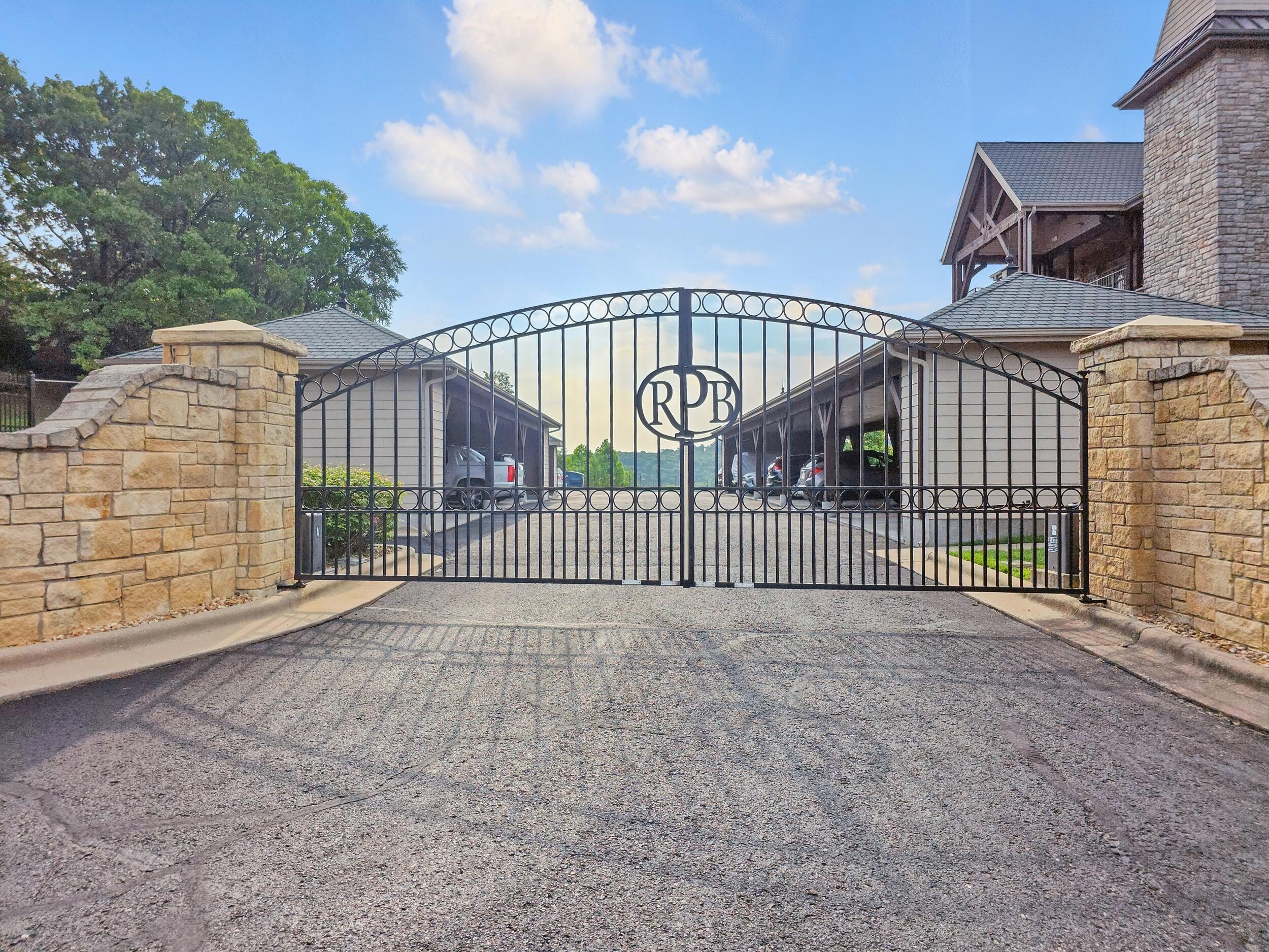 Photo 4 - Residential for sale – 1206  Riverstone Drive  Branson, MO