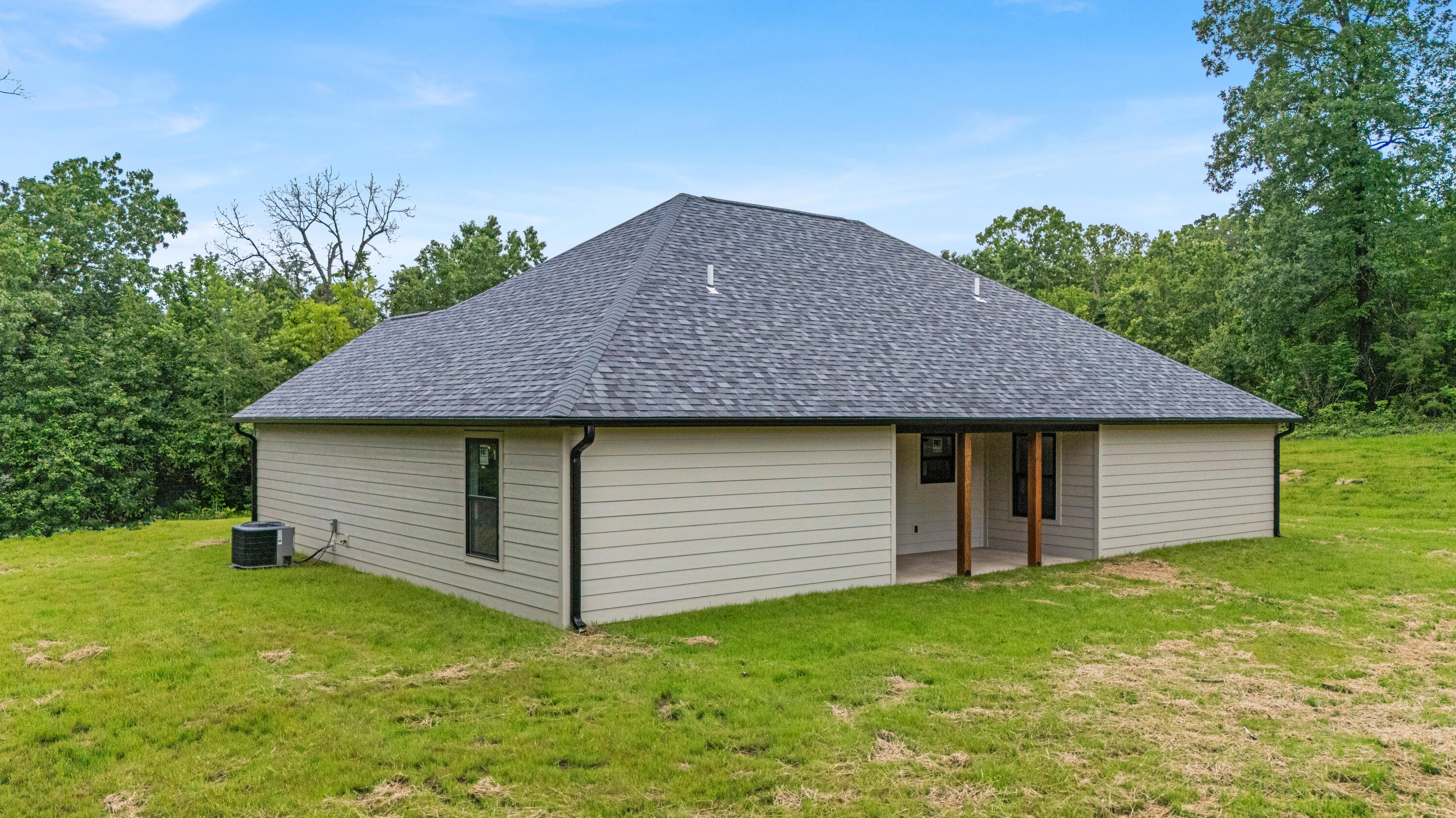 Photo 8 - Residential for sale – 3002  Ginger Drive  West Plains, MO