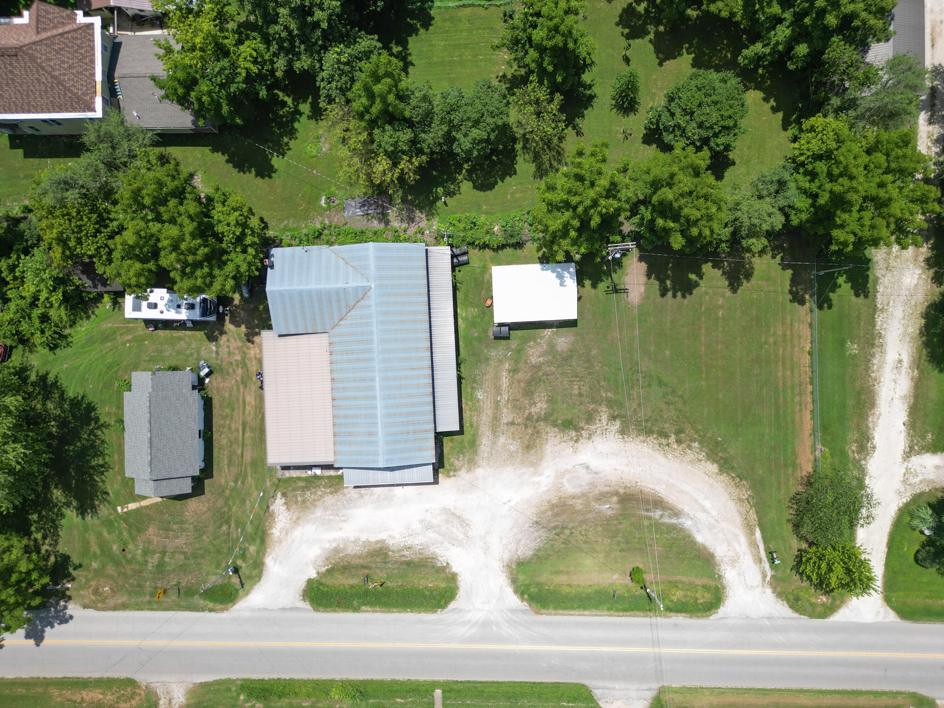 Photo 5 - Commercial Sale for sale – 405 W Clouse Street  Mountain Grove, MO