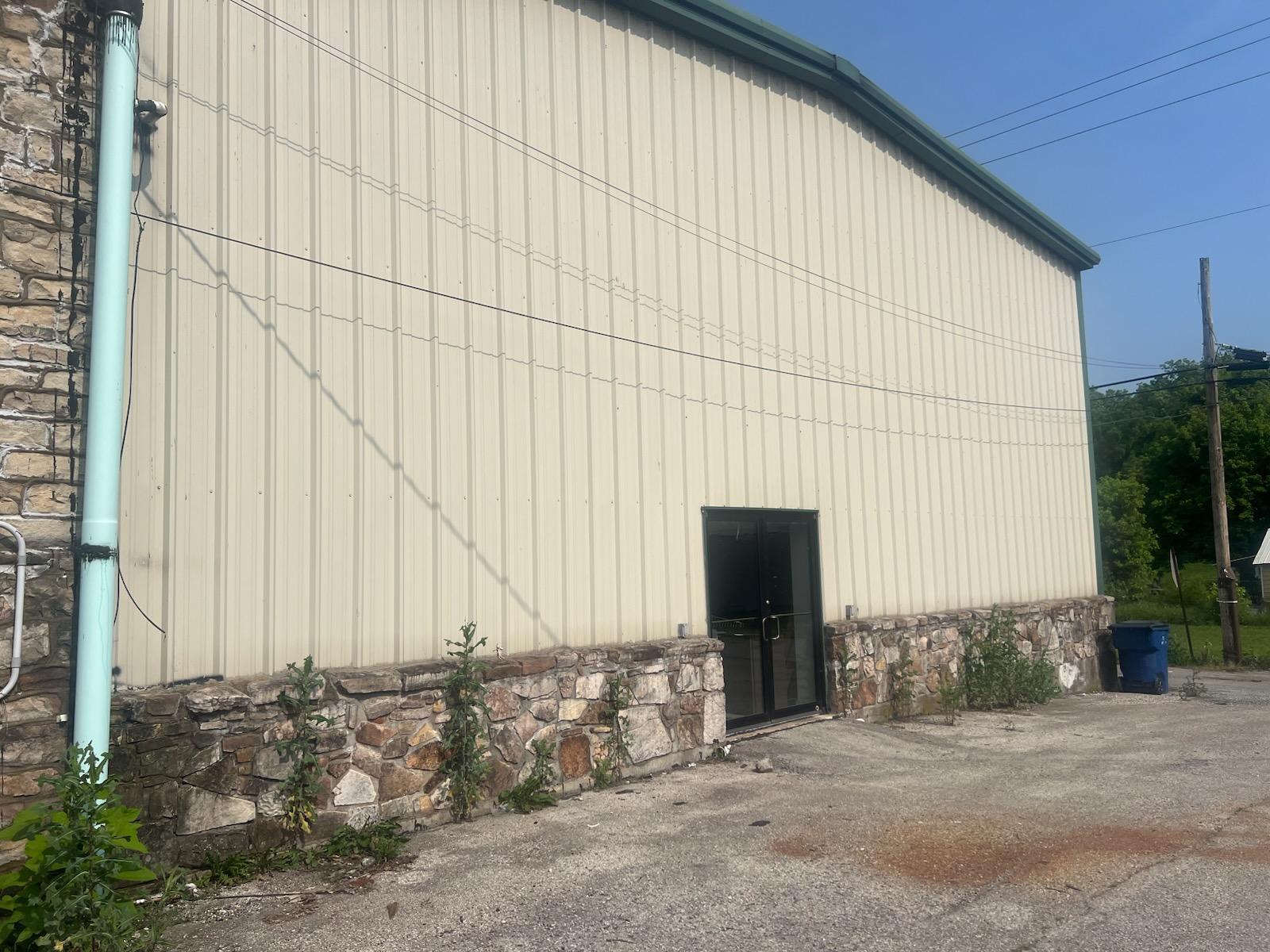Photo 3 - Commercial Sale for sale – 305  Main   Mammoth Spring, AR