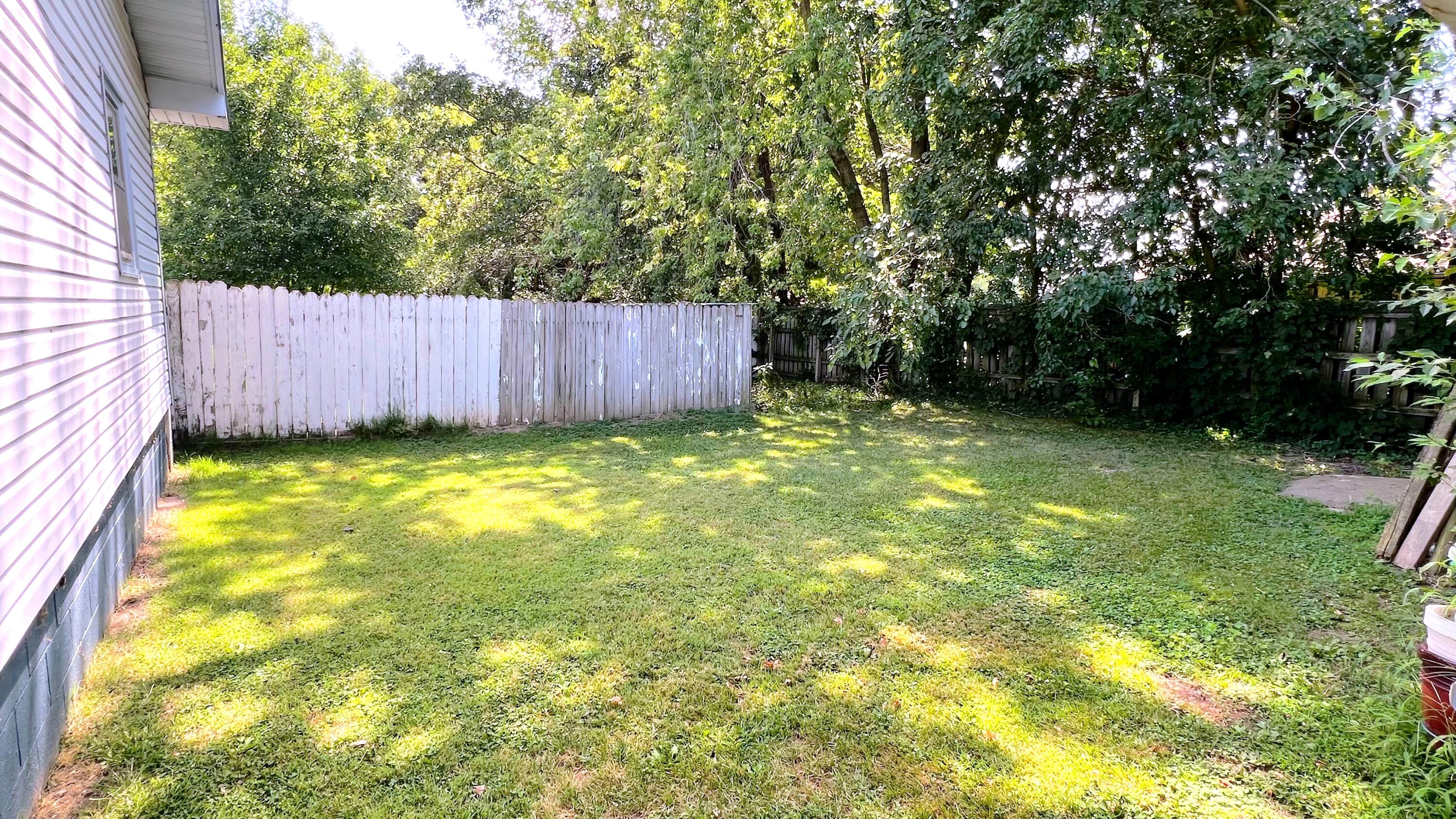 Photo 4 - Residential for sale – 113  Circle Drive  Monett, MO
