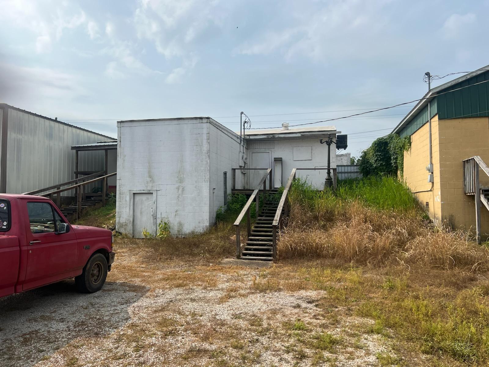 Photo 3 - Commercial Sale for sale – 233  Main   Mammoth Spring, AR