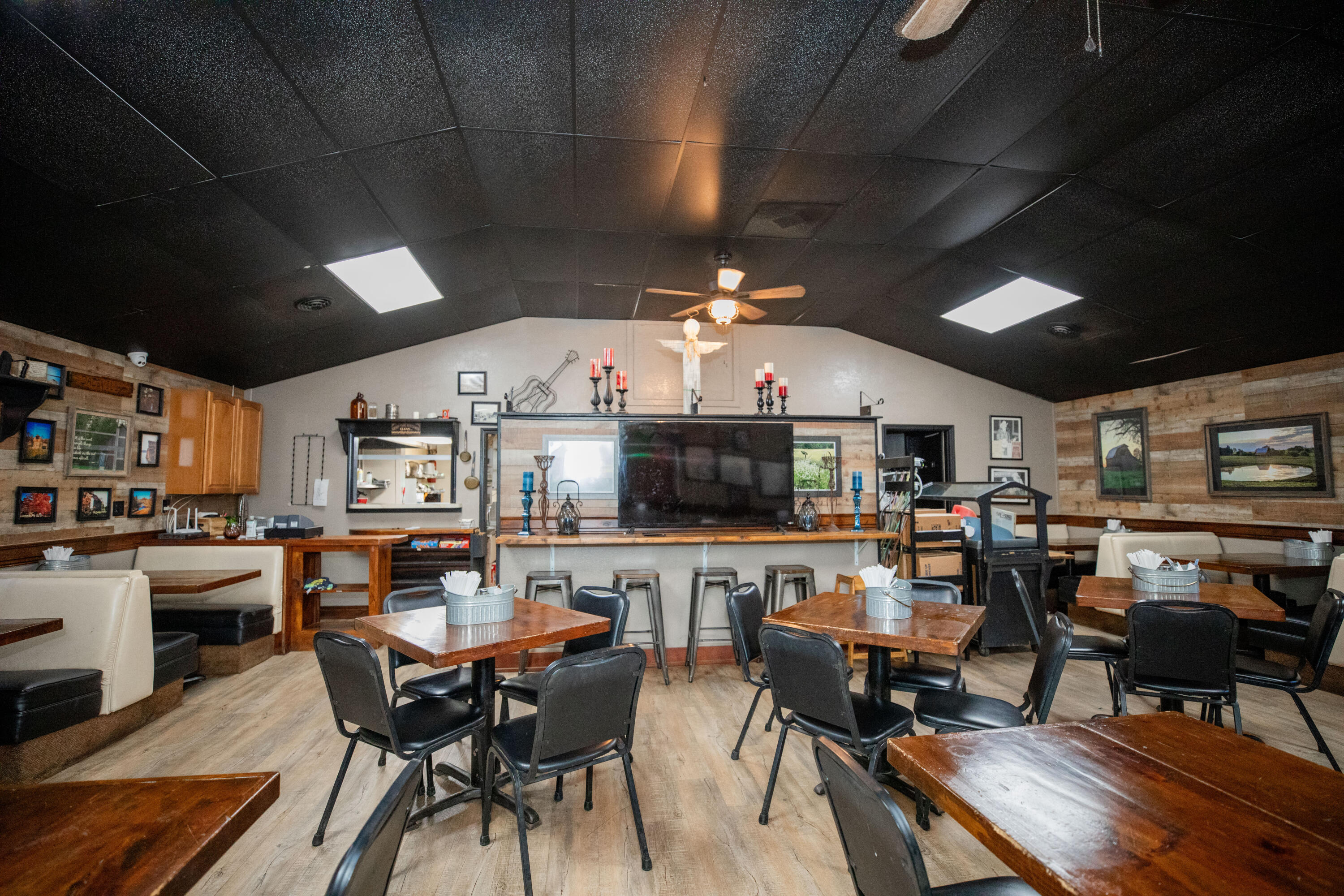 Photo 8 - Commercial Sale for sale – 105  Margaret Speight   Dadeville, MO