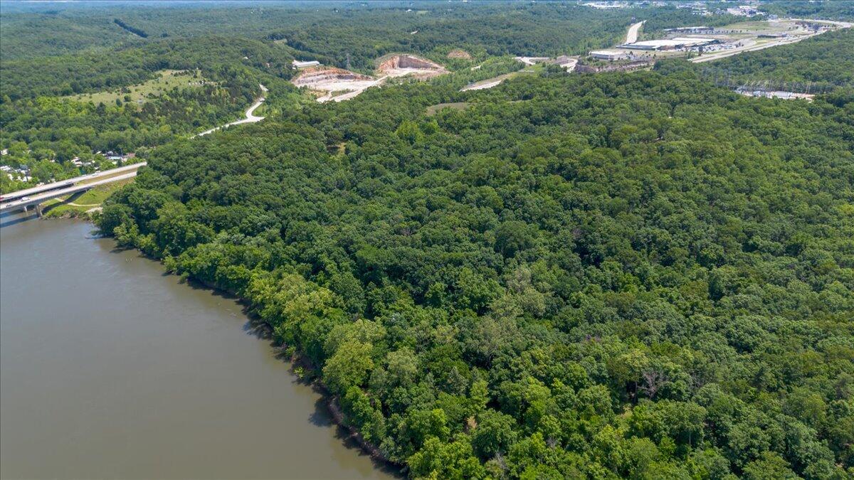 Photo 4 - Commercial Sale for sale – Xxx  Campbell Acres   Lake Ozark, MO