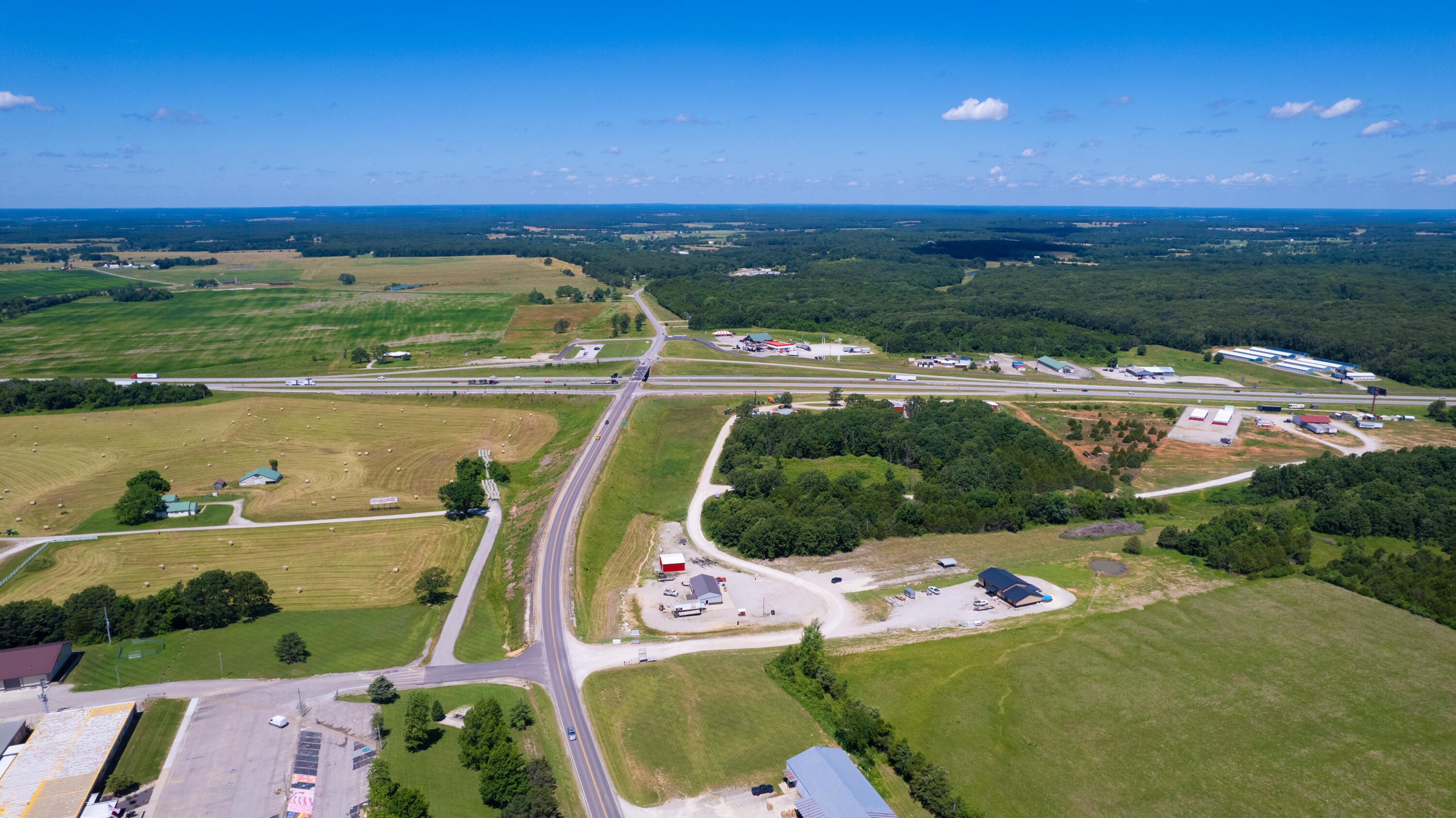 Photo 2 - Commercial Sale for sale – 101  Cycle Lane  Conway, MO