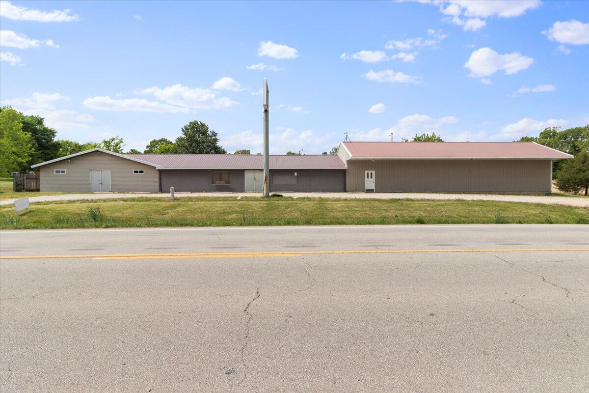 Photo 2 - Residential for sale – 3493  Us Highway 160   West Plains, MO