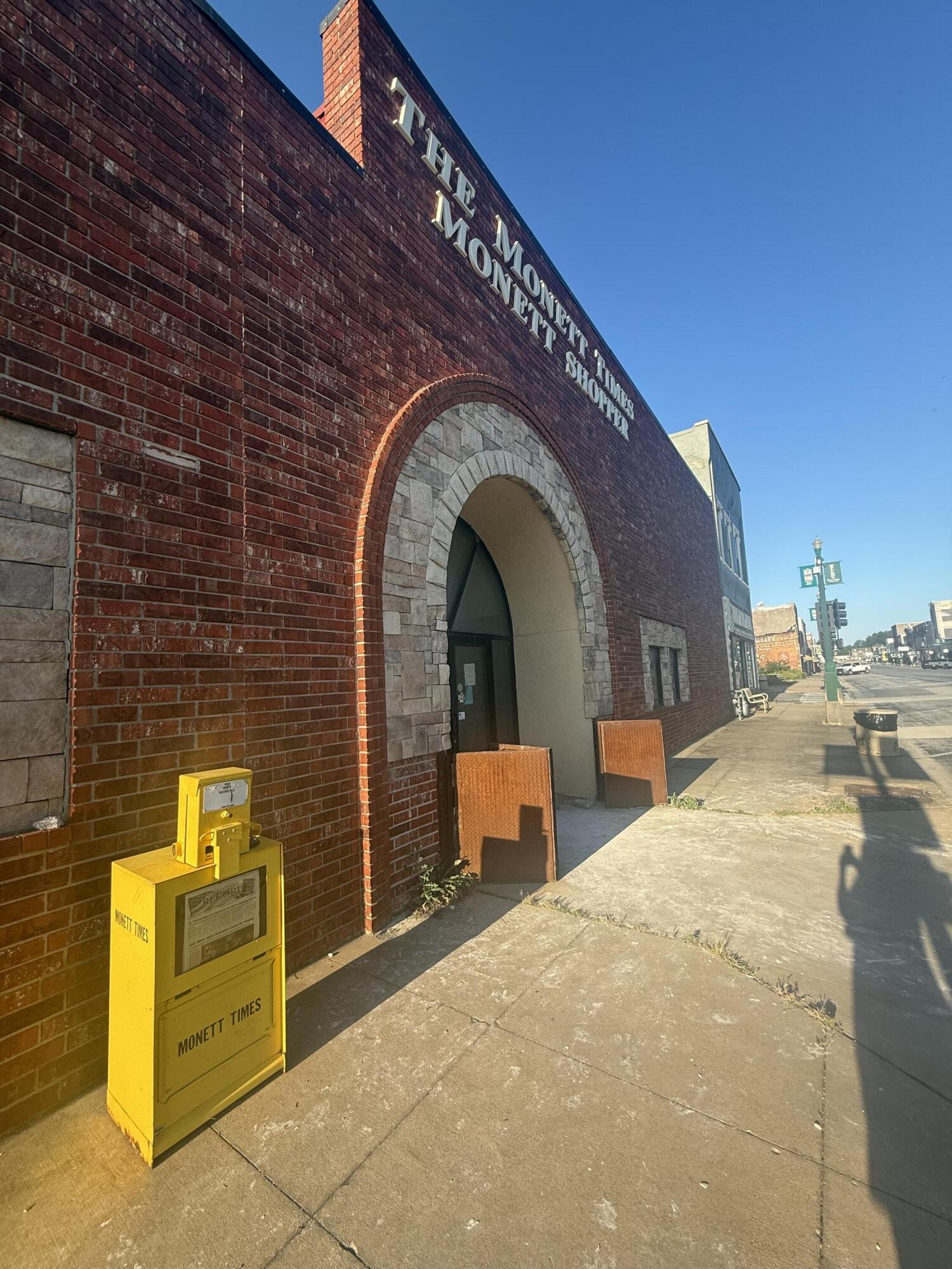 Photo 3 - Commercial Sale for sale – 505 E Broadway Street  Monett, MO