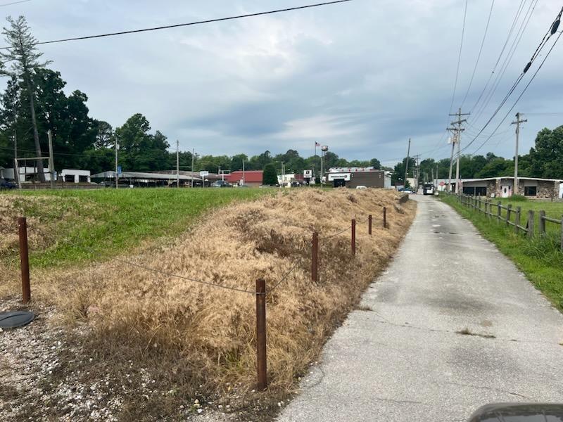 Photo 4 - Land for sale – 95  Main   Mammoth Spring, AR