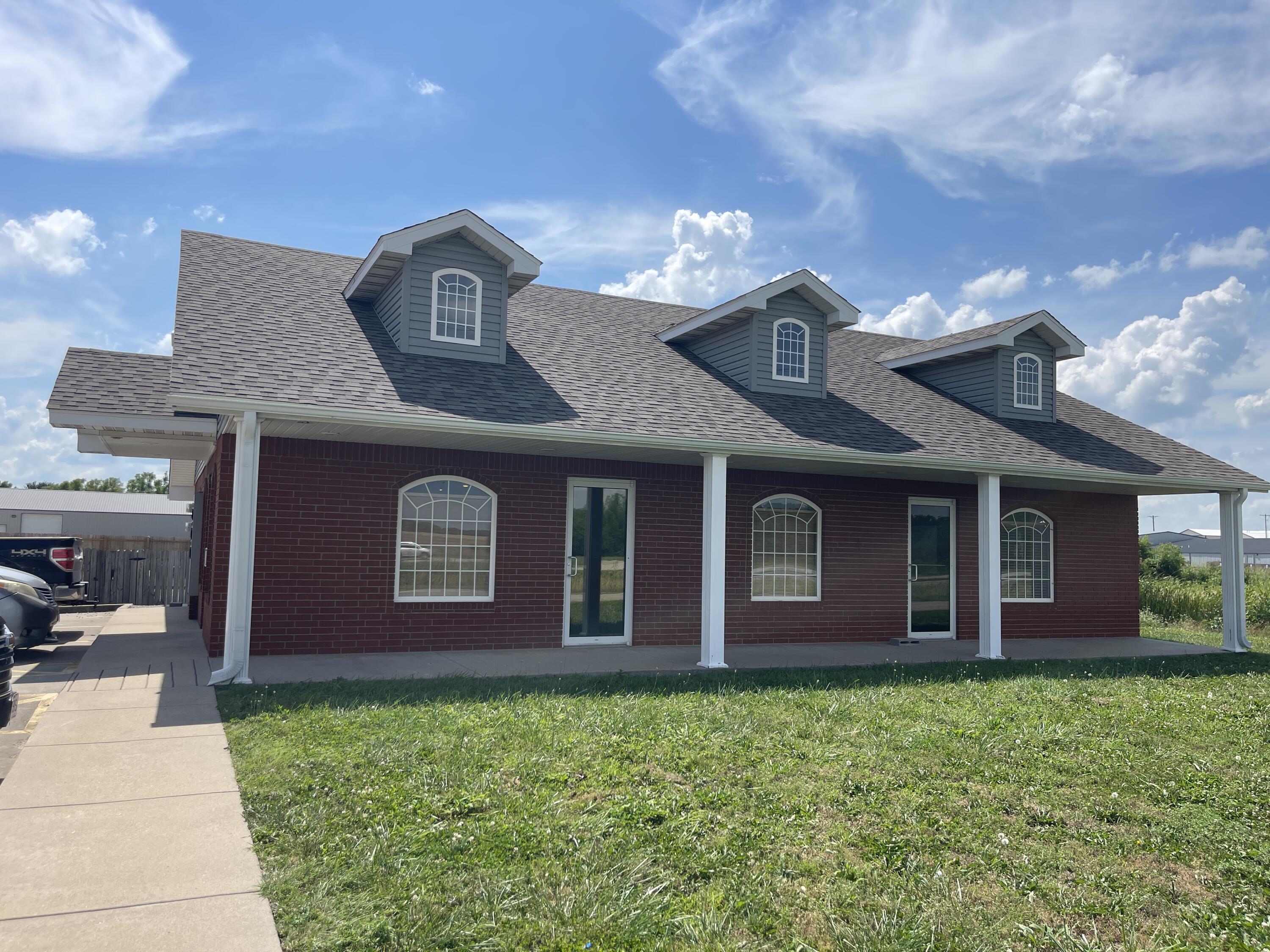 Photo 2 - Commercial Sale for sale – 4793 S 135th Road  Bolivar, MO