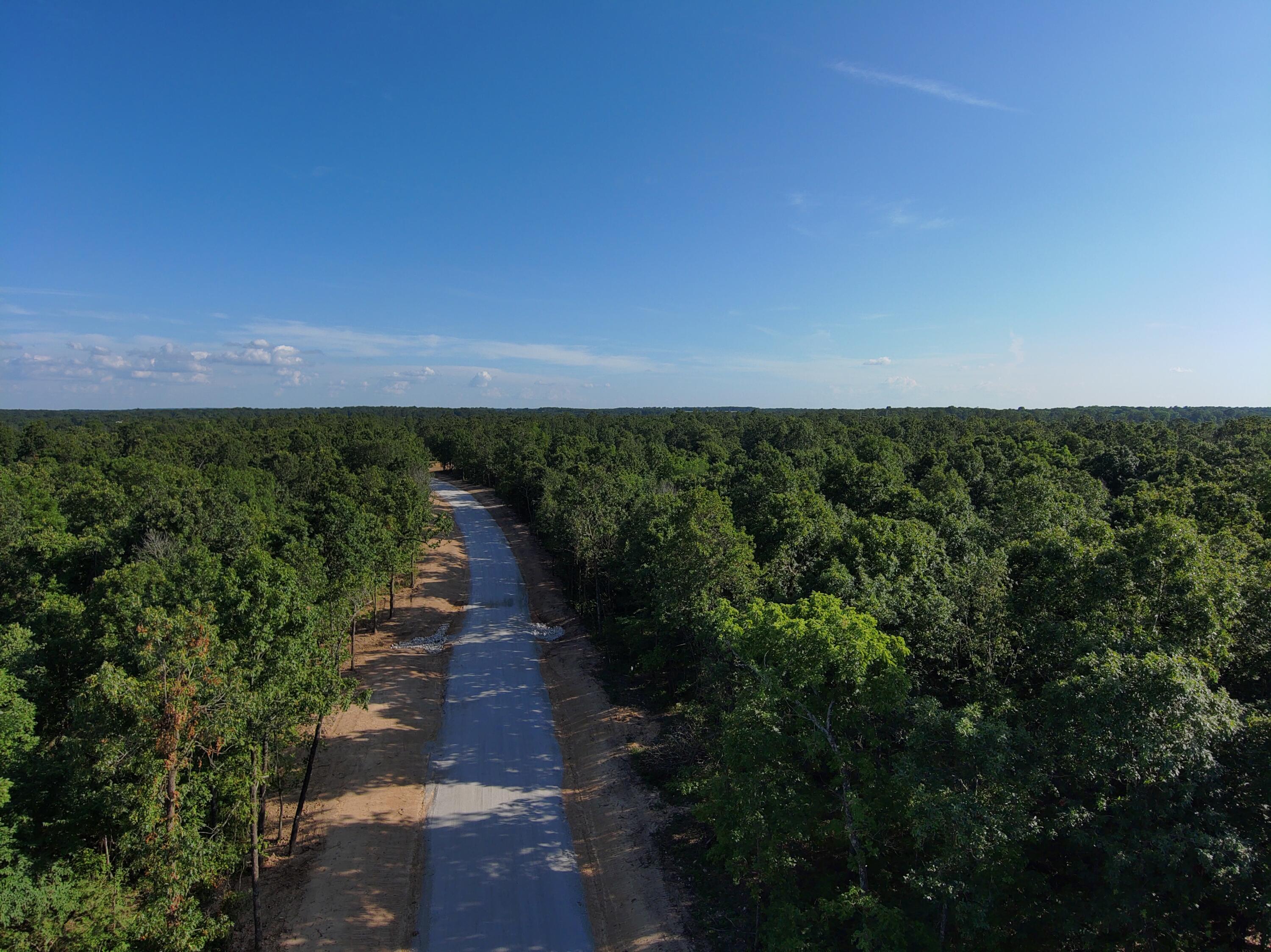 Photo 4 - Land for sale – Lot 10  Deerwood Estates   Aurora, MO