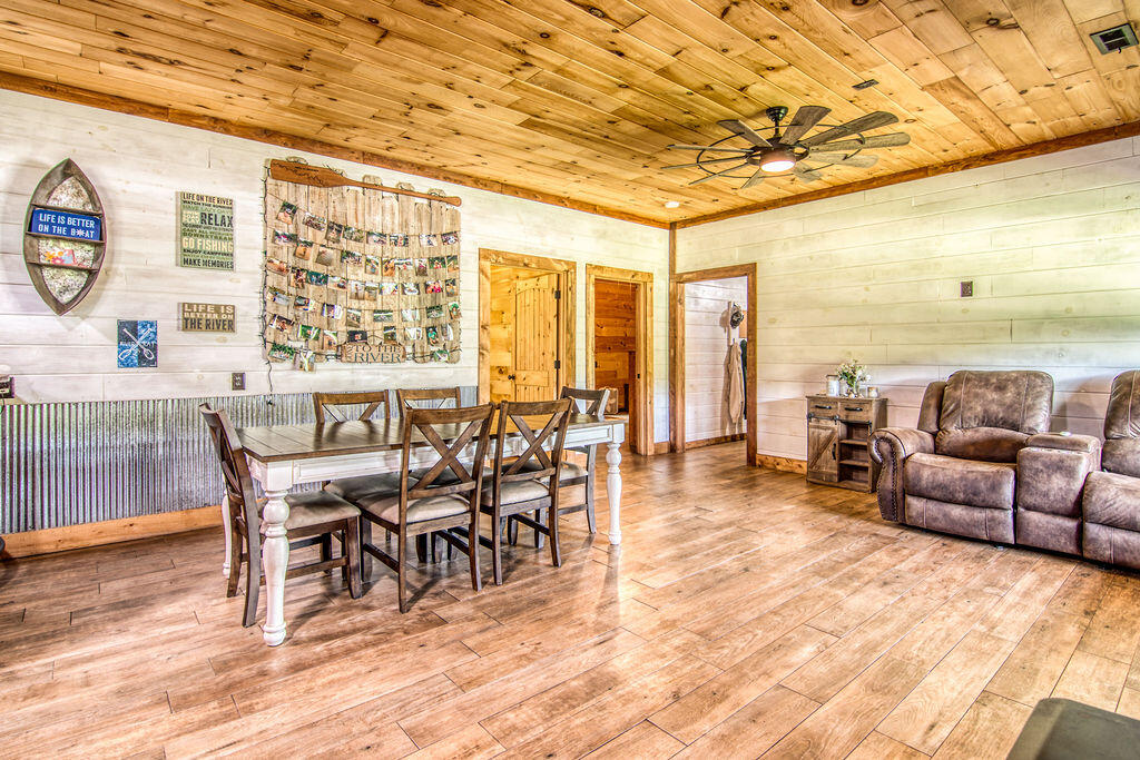 Photo 8 - Residential for sale – 32103  State Highway 413   Galena, MO